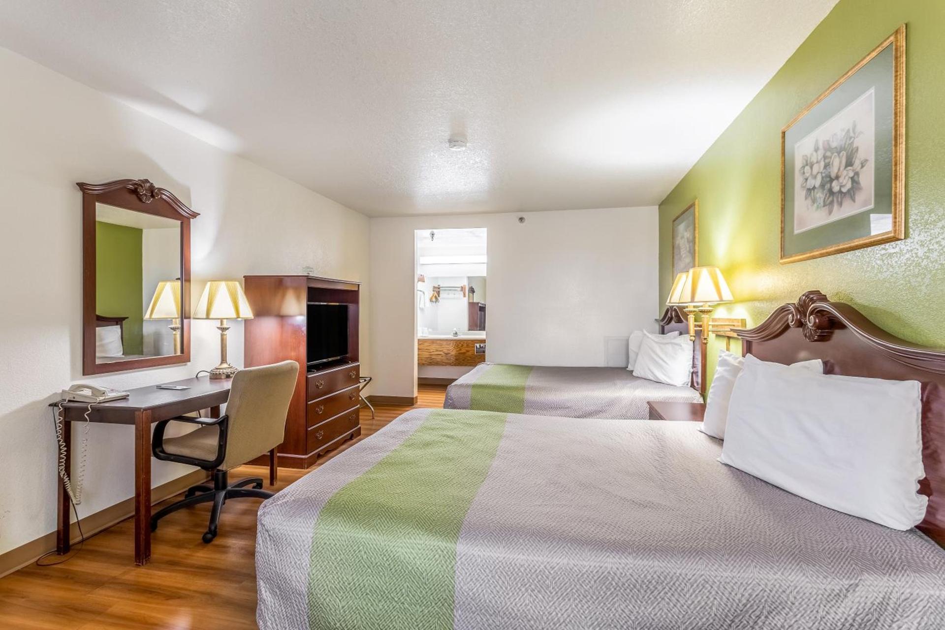 Rodeway Inn Santa Rosa photo 3
