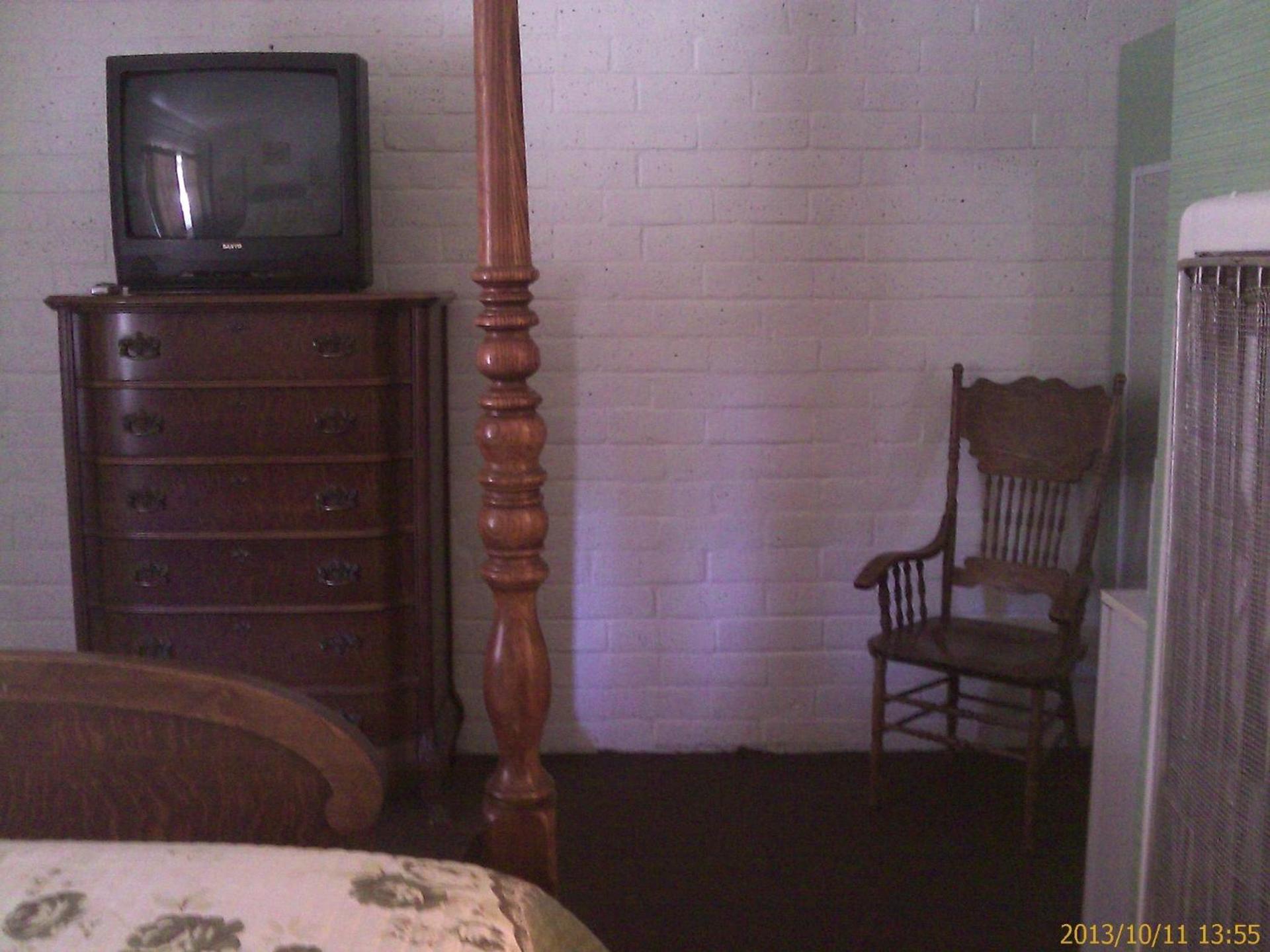 Ranch Motel photo 34