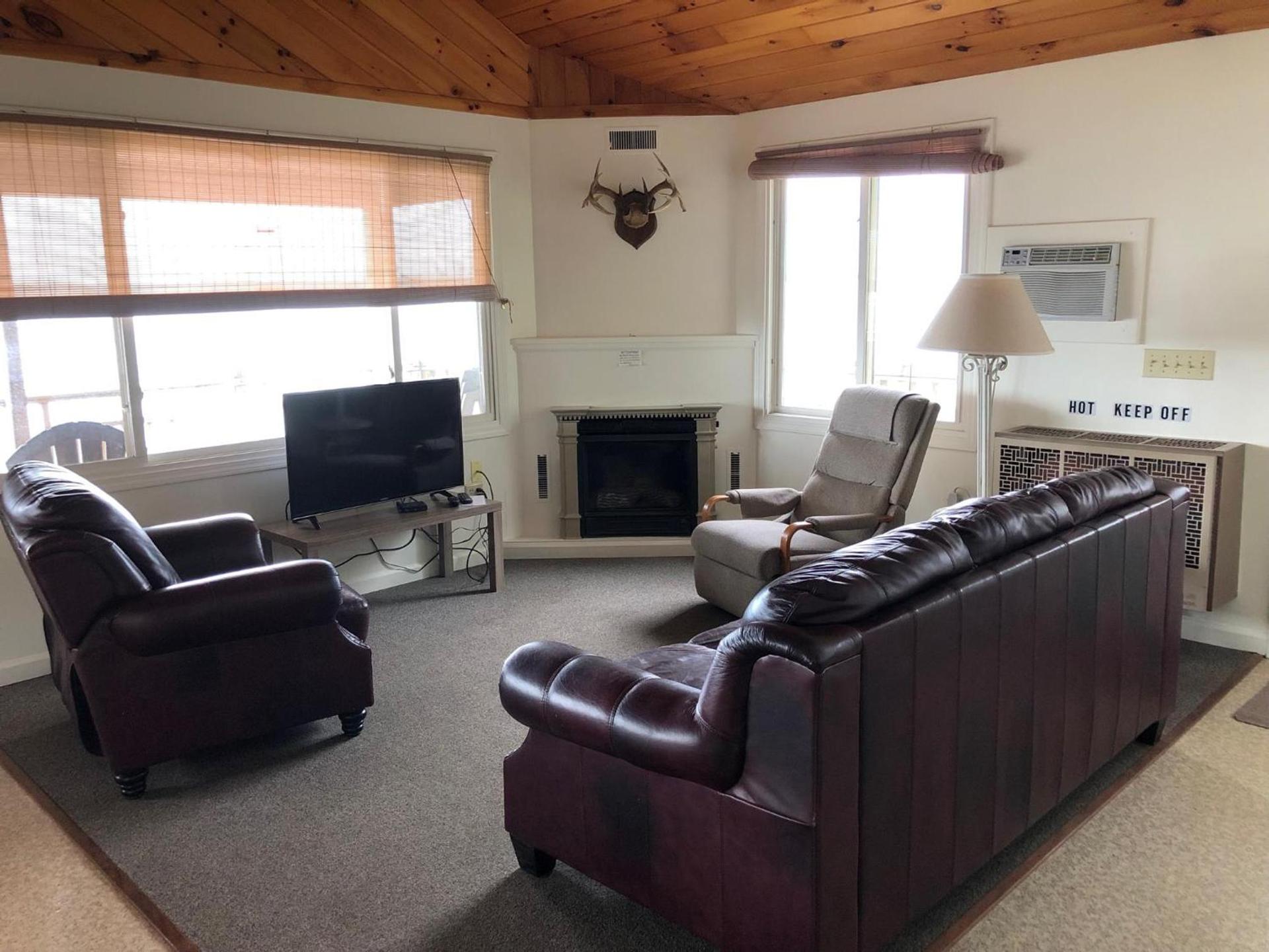 West Winds Motel & Cottages photo 6