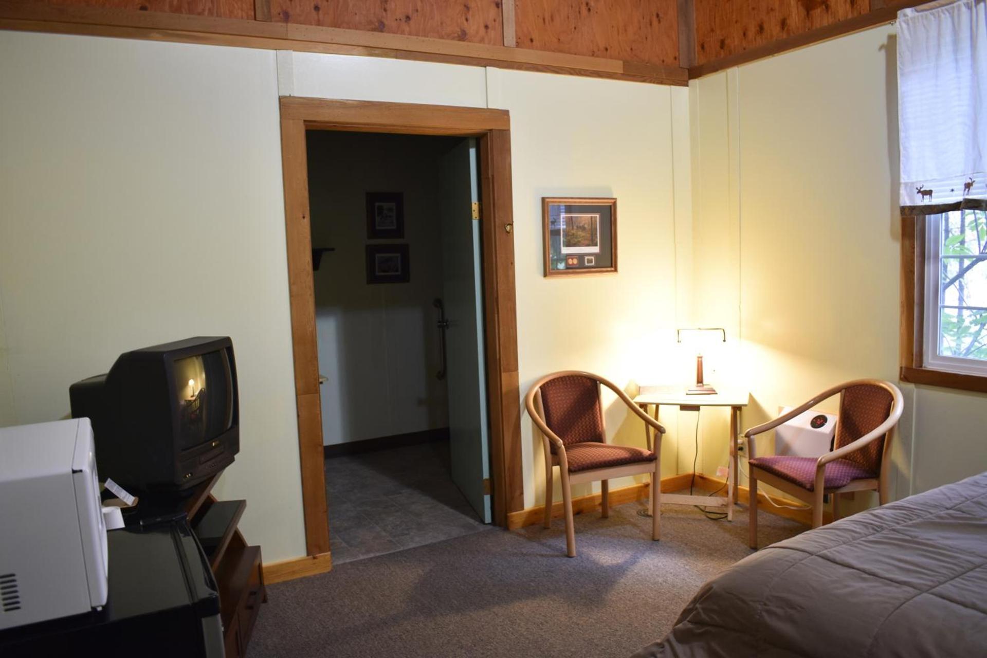 Exit Glacier Lodge photo 19