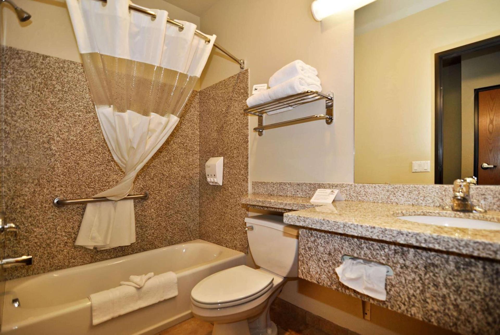 The Montcler Hotel - Redberri Luxury Collection photo 9
