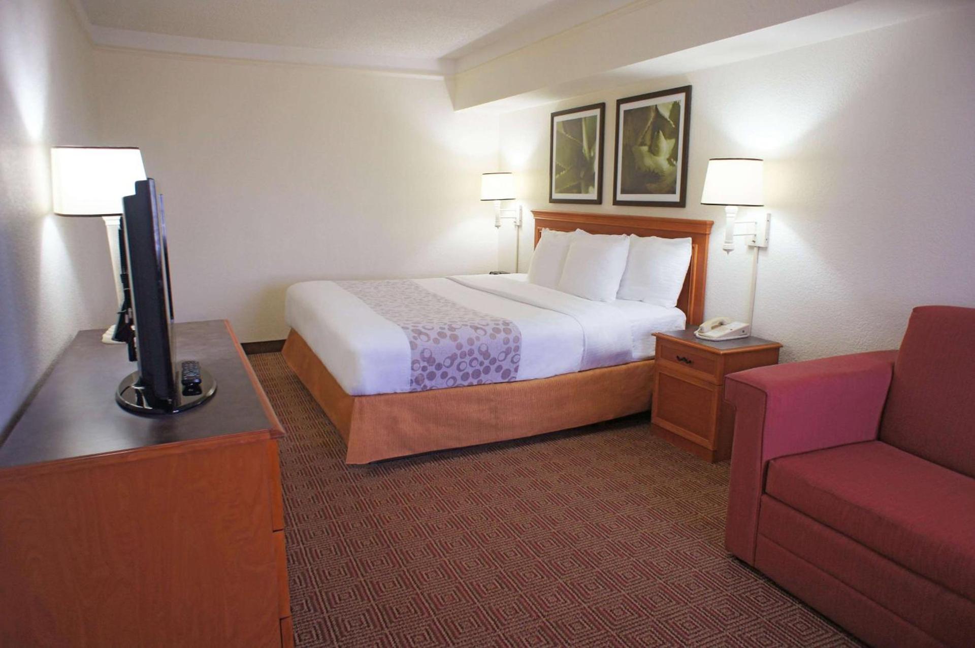 La Quinta by Wyndham Coral Springs University Dr photo 15