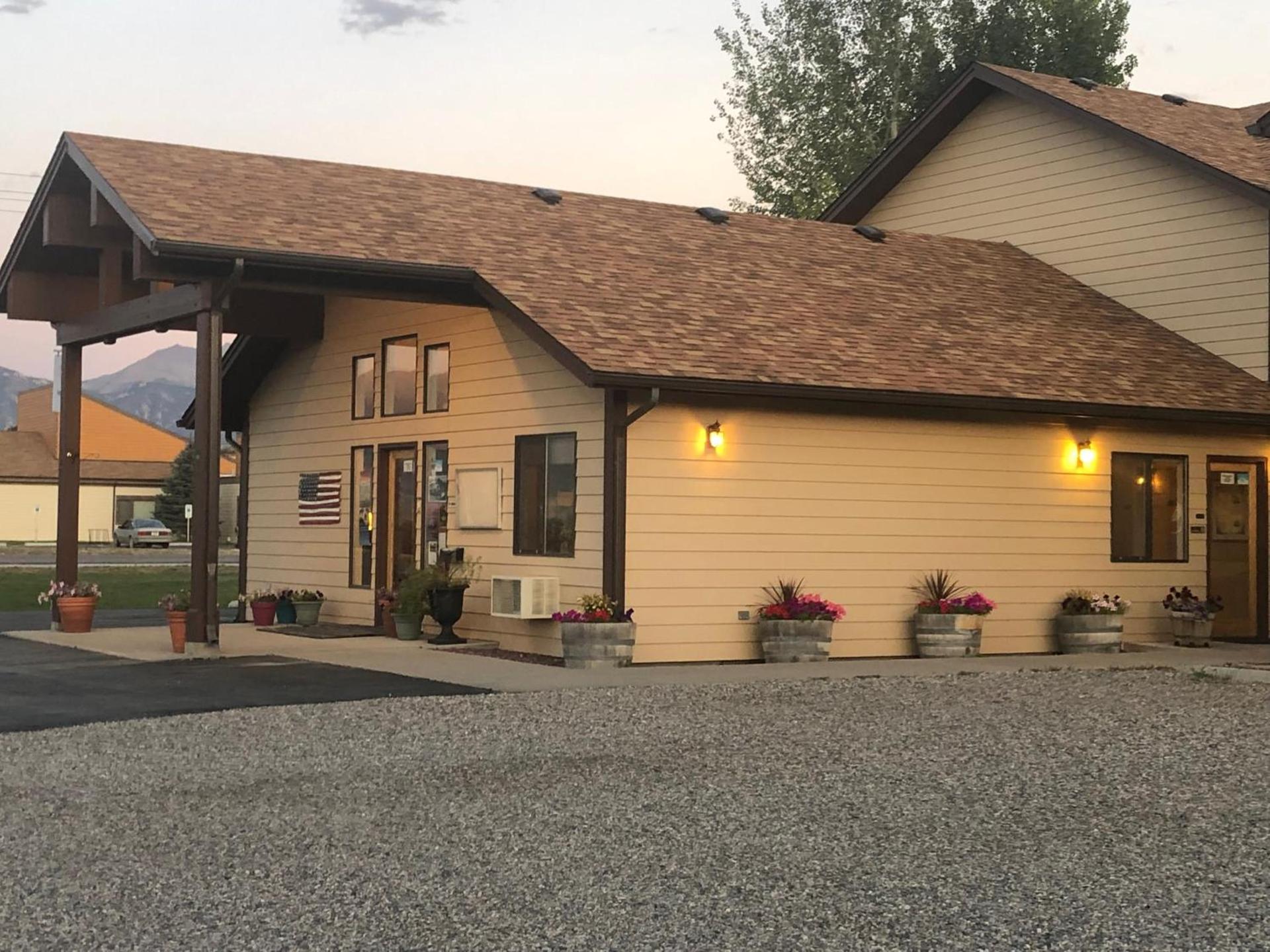 Red Bear Inn photo 8