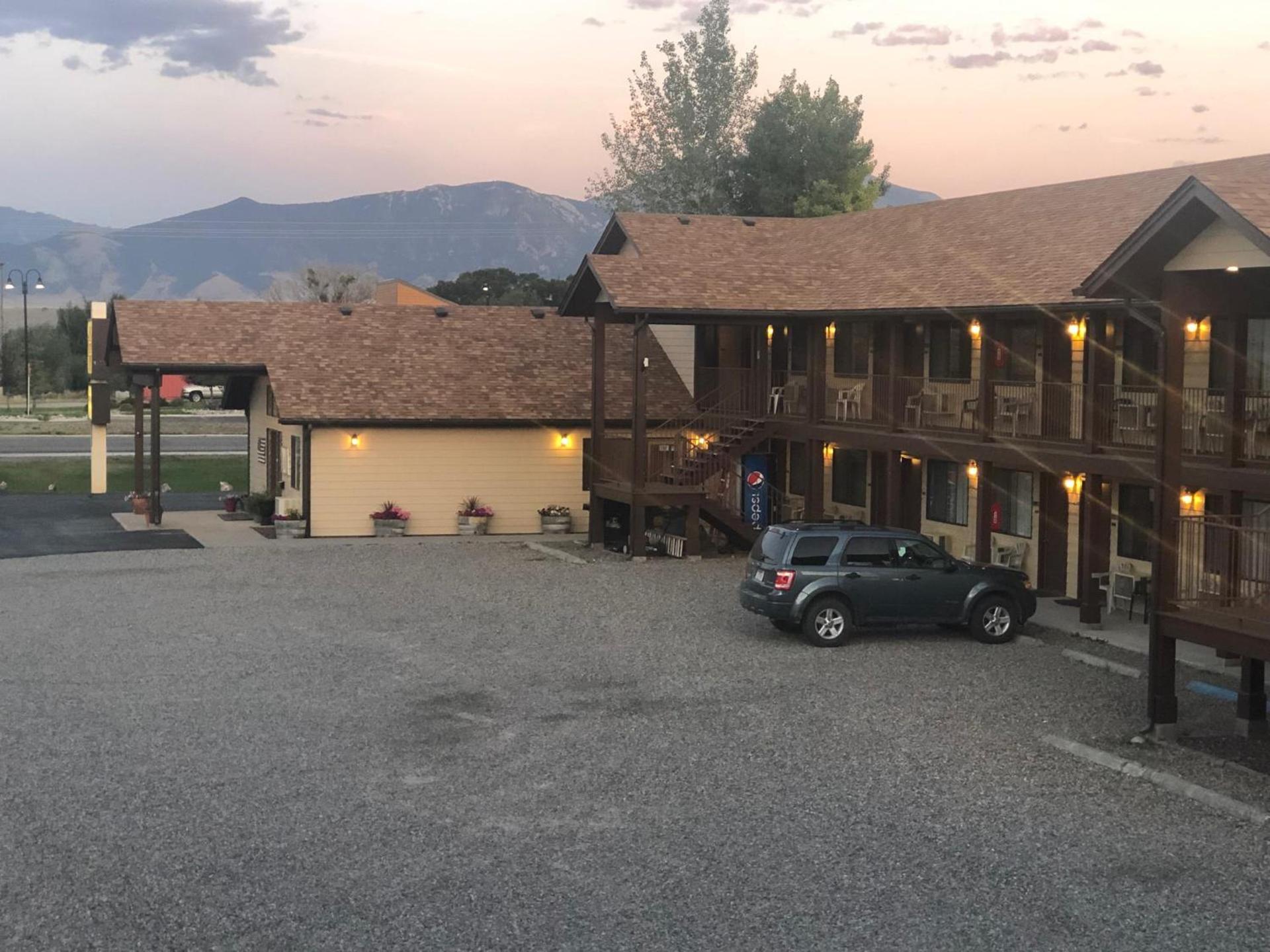 Red Bear Inn photo 3