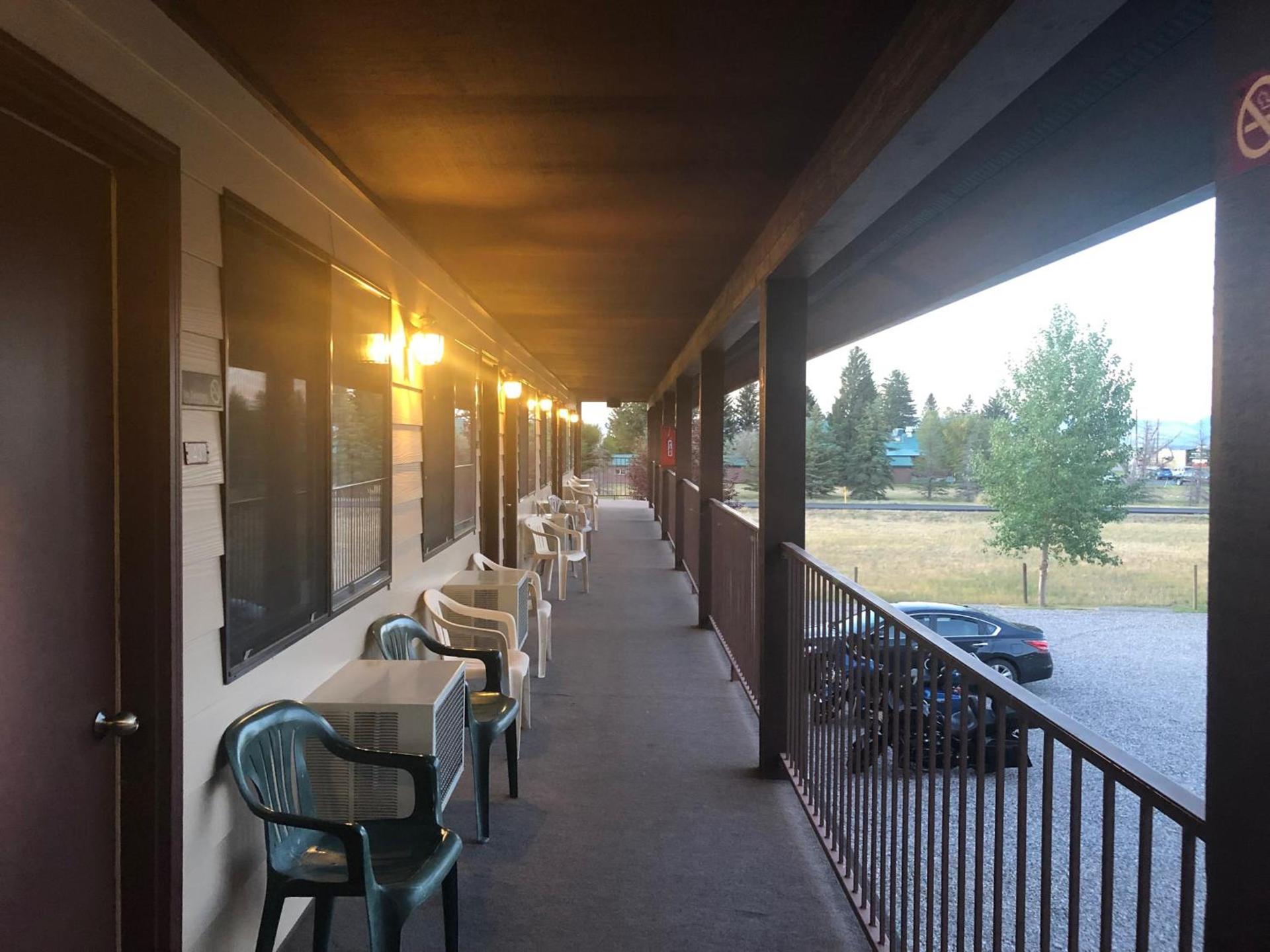 Red Bear Inn photo 4