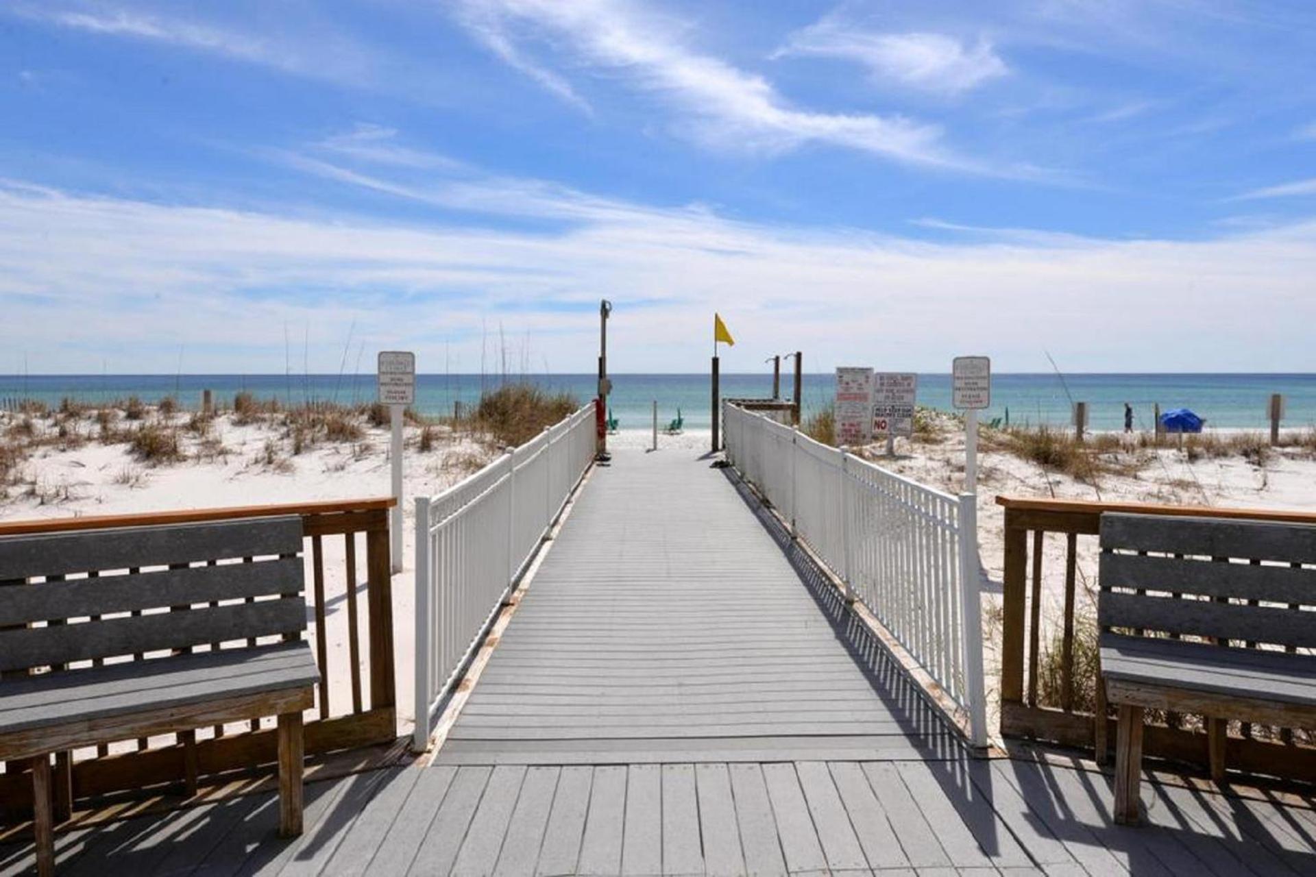 Pelican Beach Resort Destin photo 36