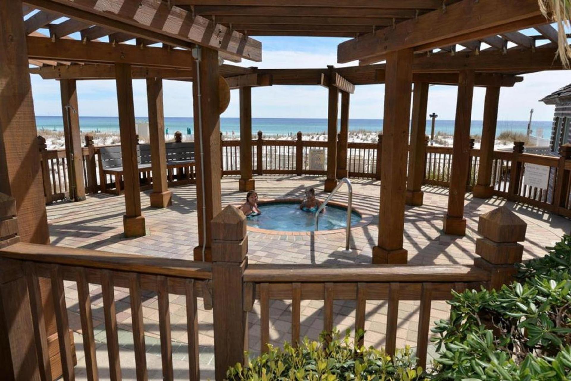 Pelican Beach Resort Destin photo 40
