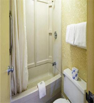 Americas Best Value Inn & Suites in Murfreesboro photo 4