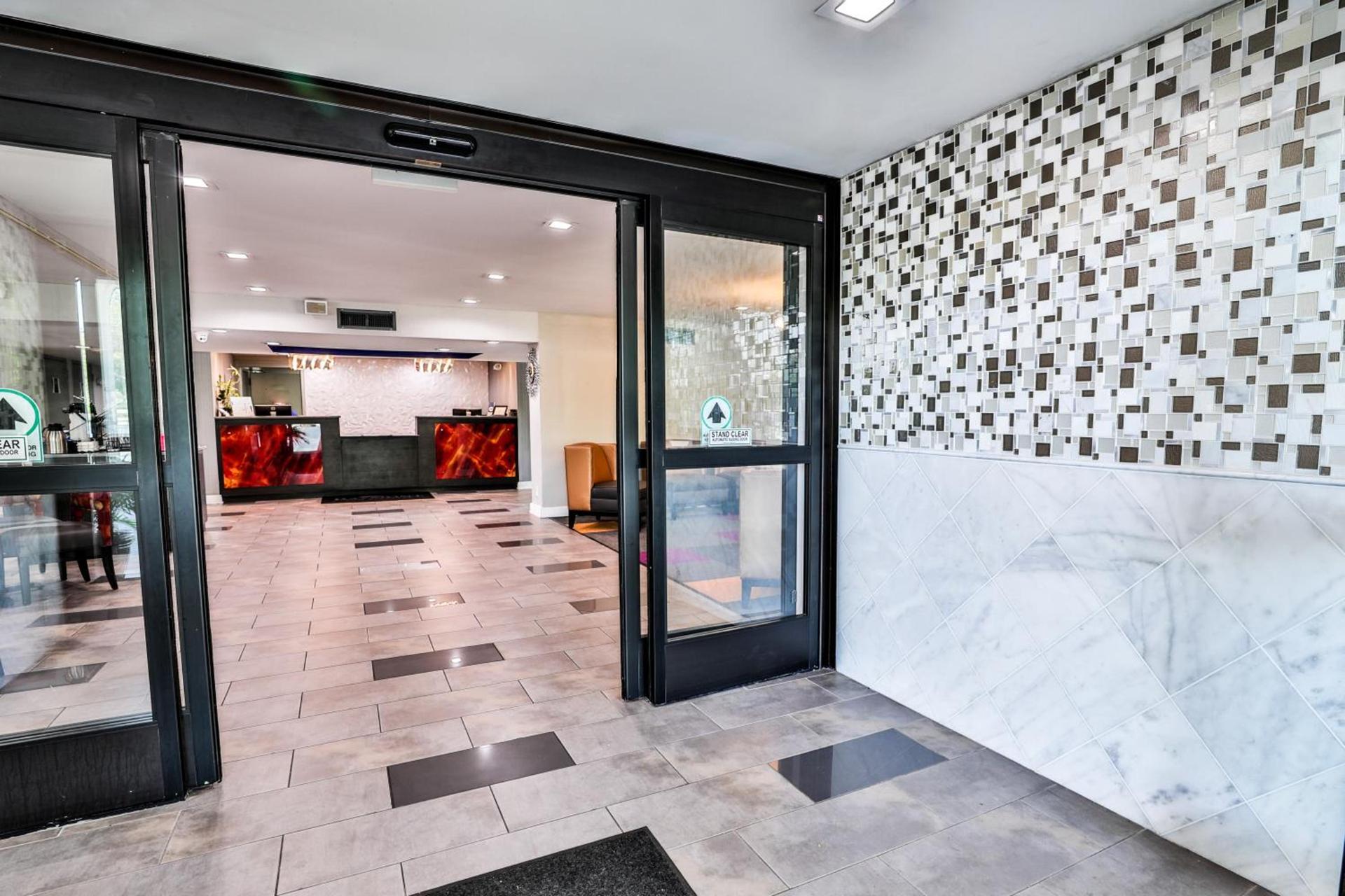 Baymont by Wyndham Murfreesboro photo 54