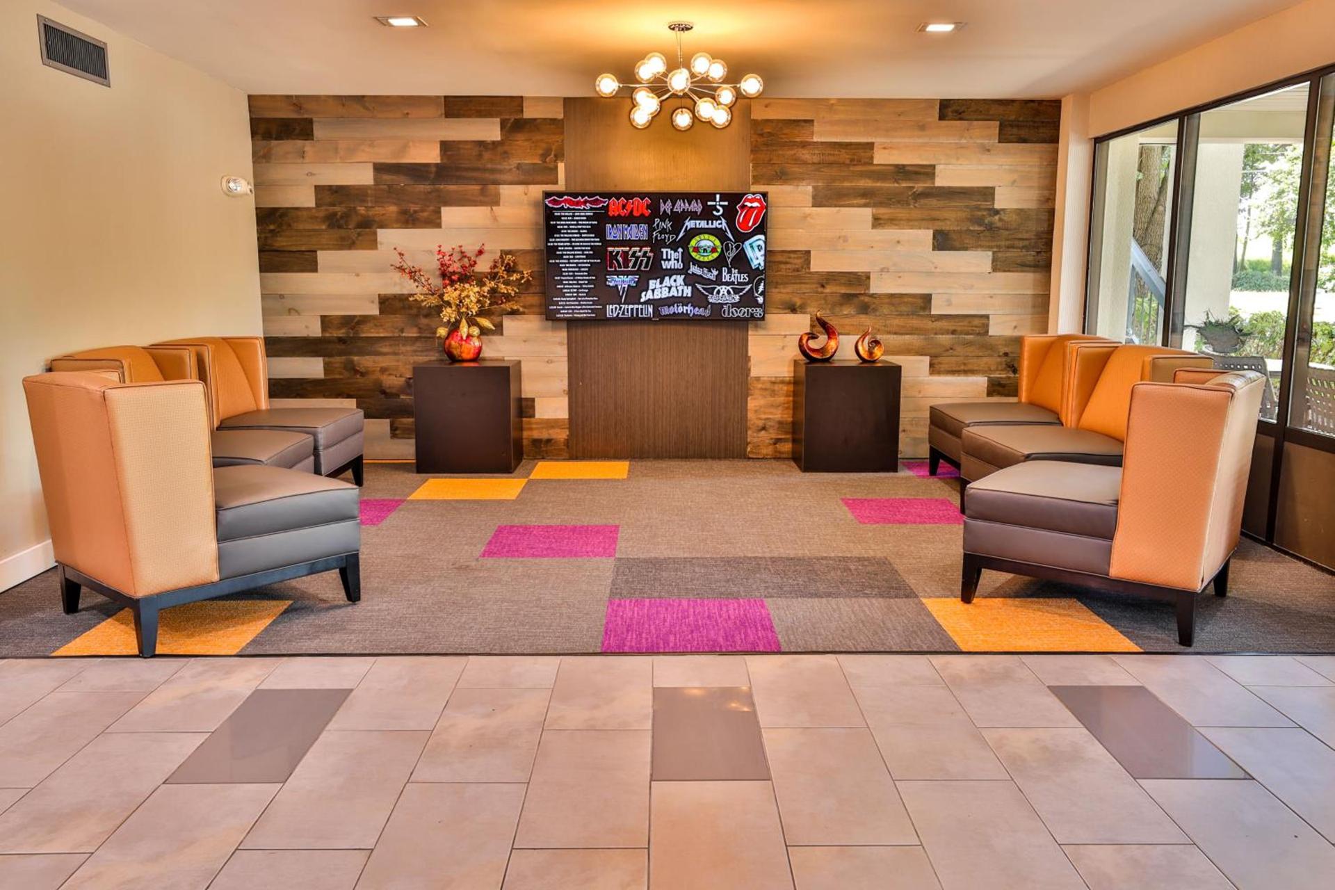Baymont by Wyndham Murfreesboro photo 58