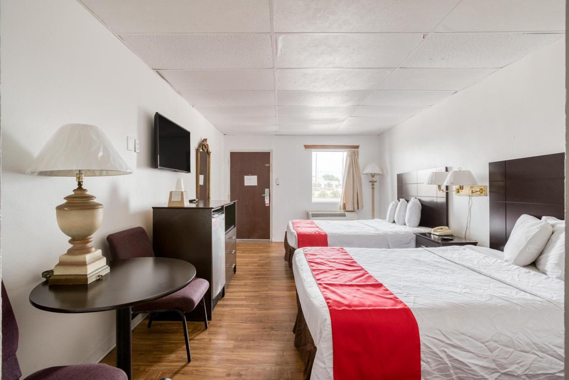 OYO Hotel San Antonio Lackland Air Force Base West photo 31