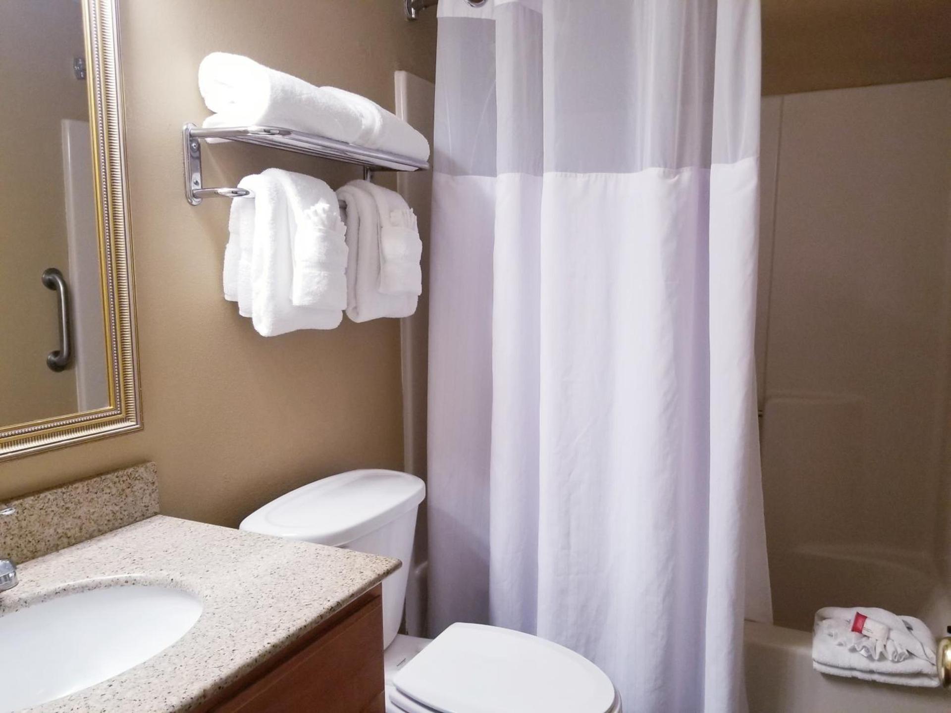 Baymont by Wyndham Indianapolis Northwest photo 34