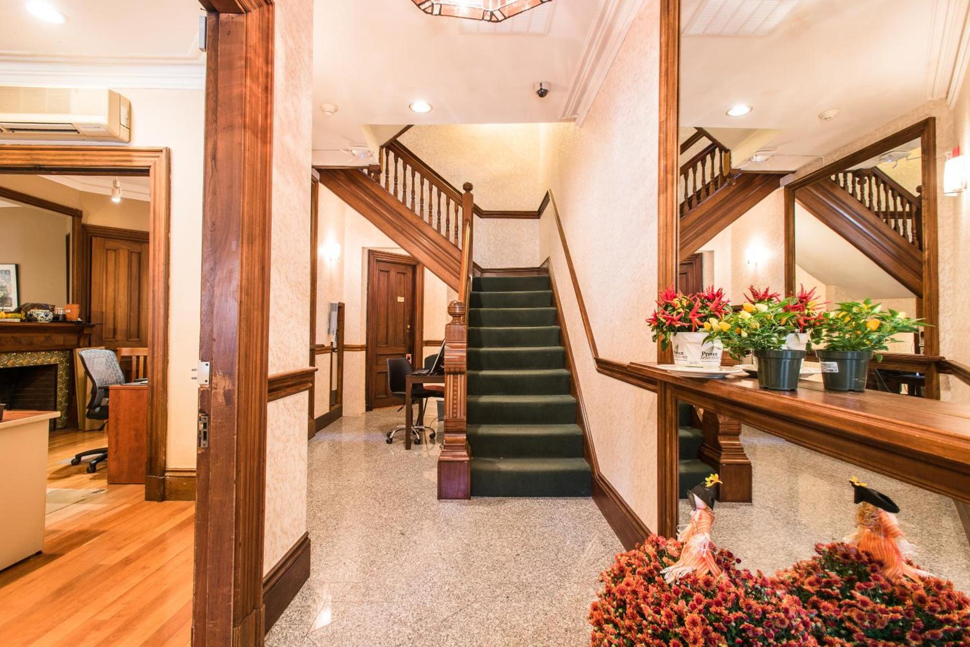 Copley House photo 3