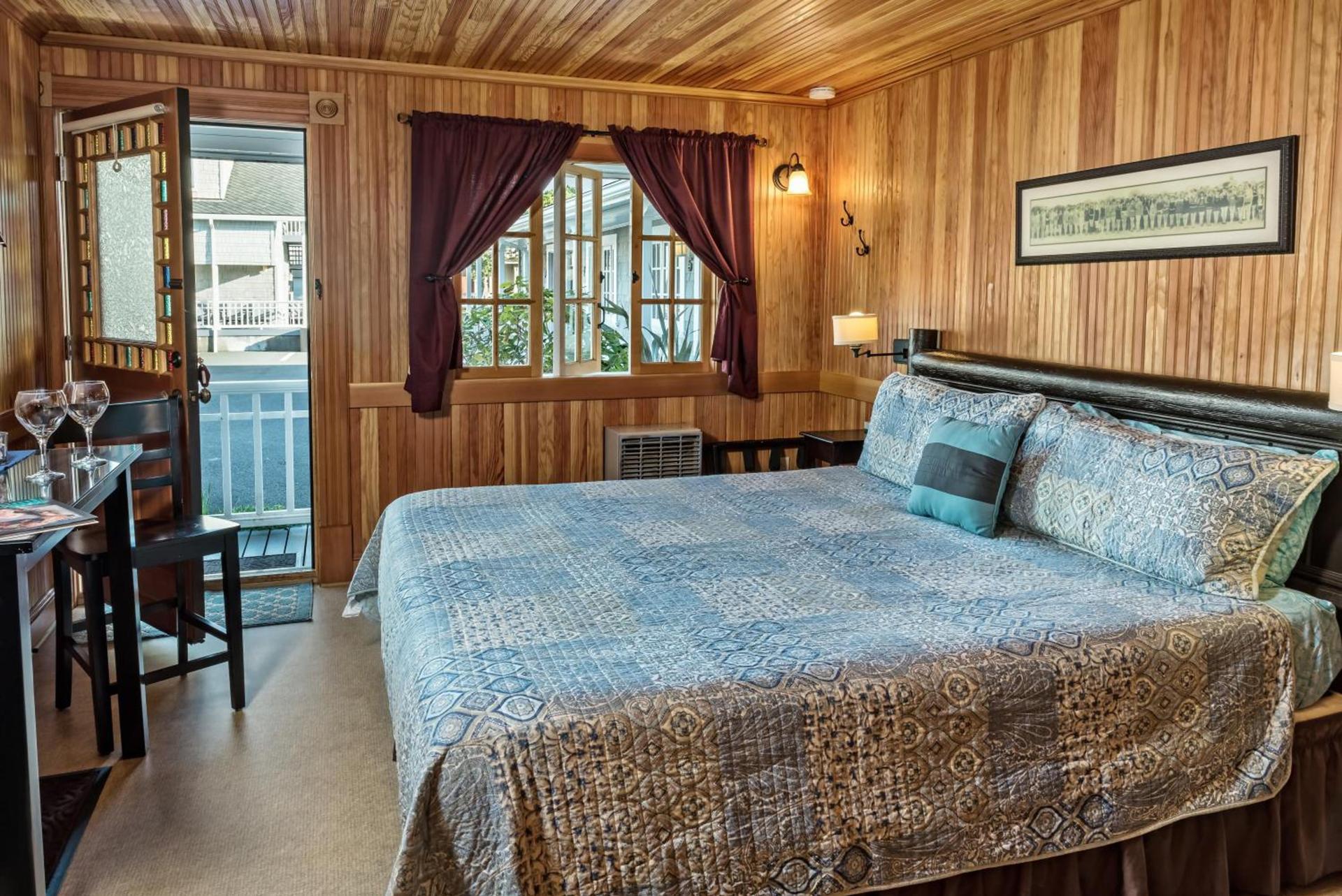 Whistling Winds Motel photo 68