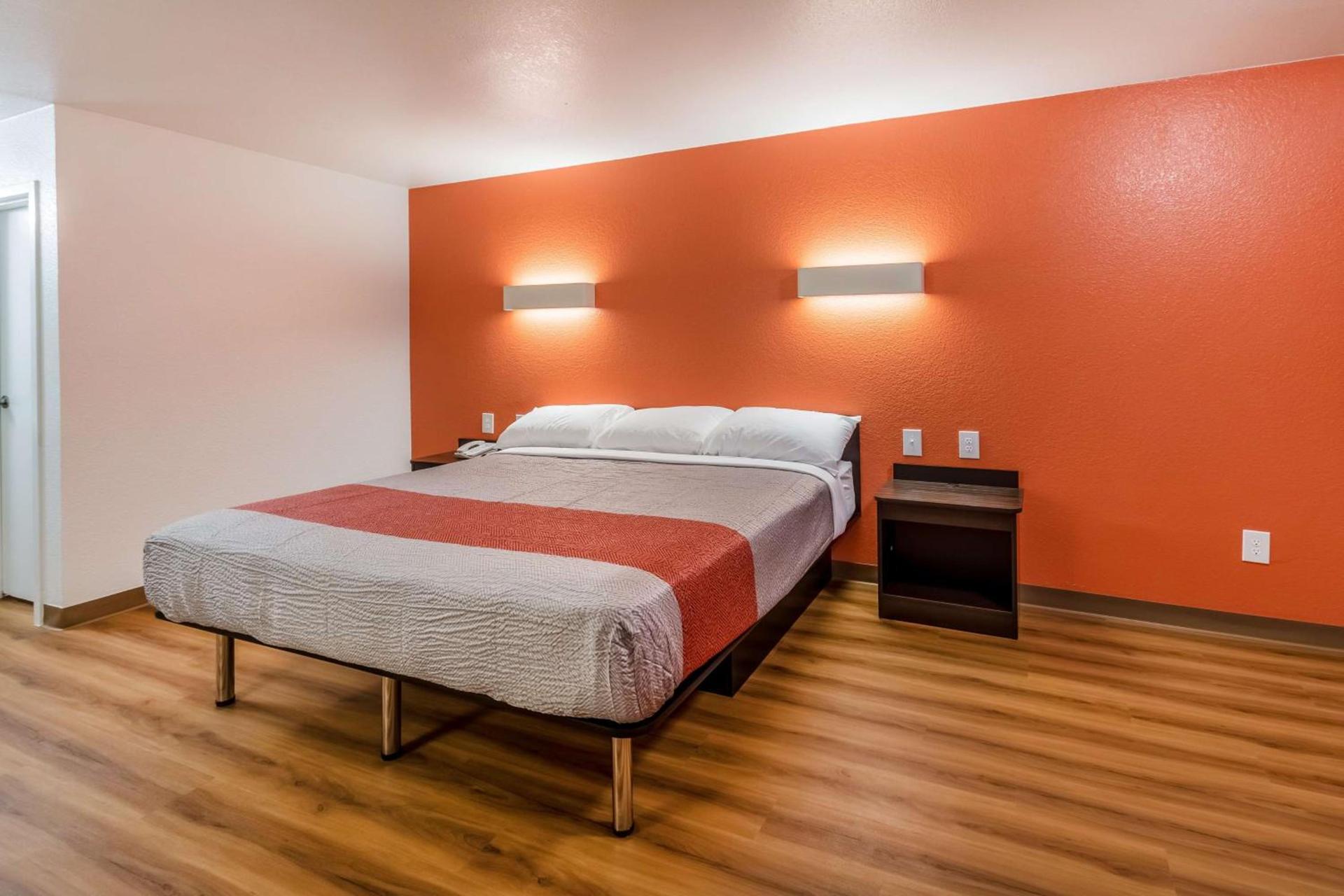 Motel 6-Arlington, TX - UTA photo 33
