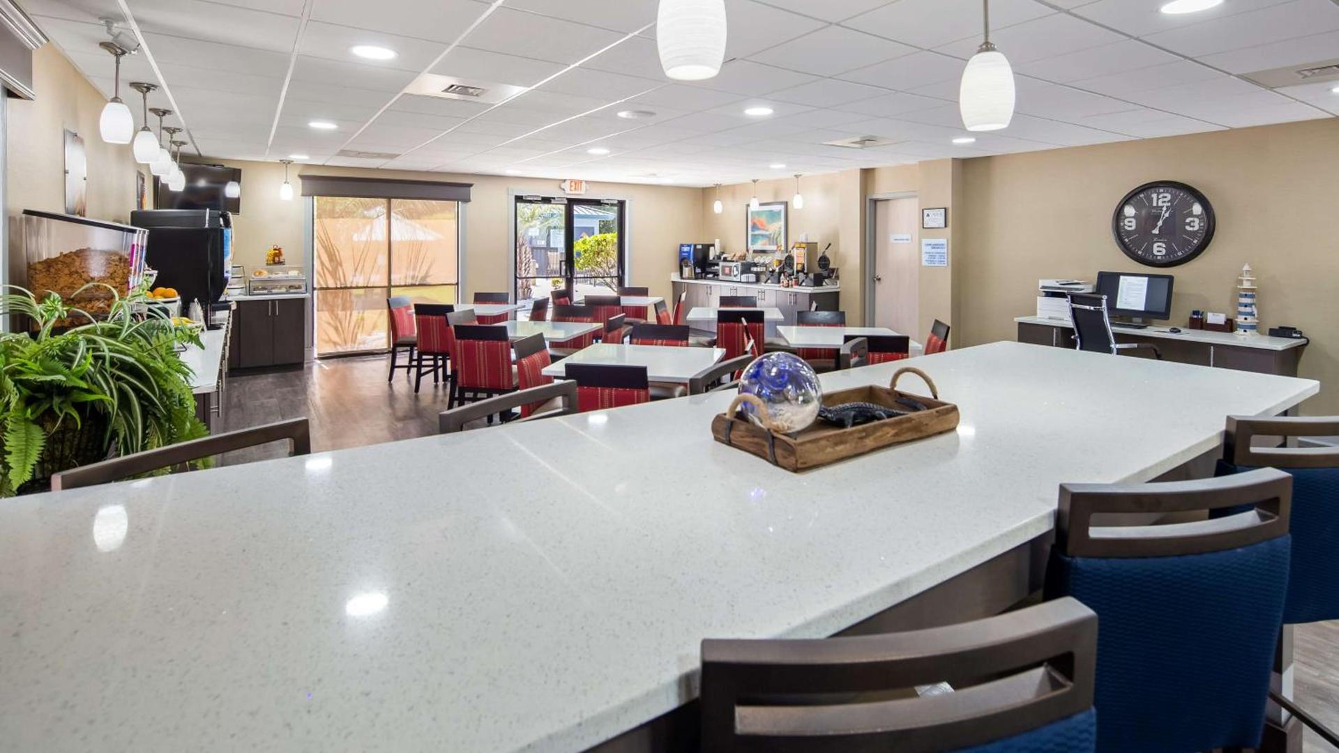 Best Western Shallotte / Ocean Isle Beach Hotel photo 8