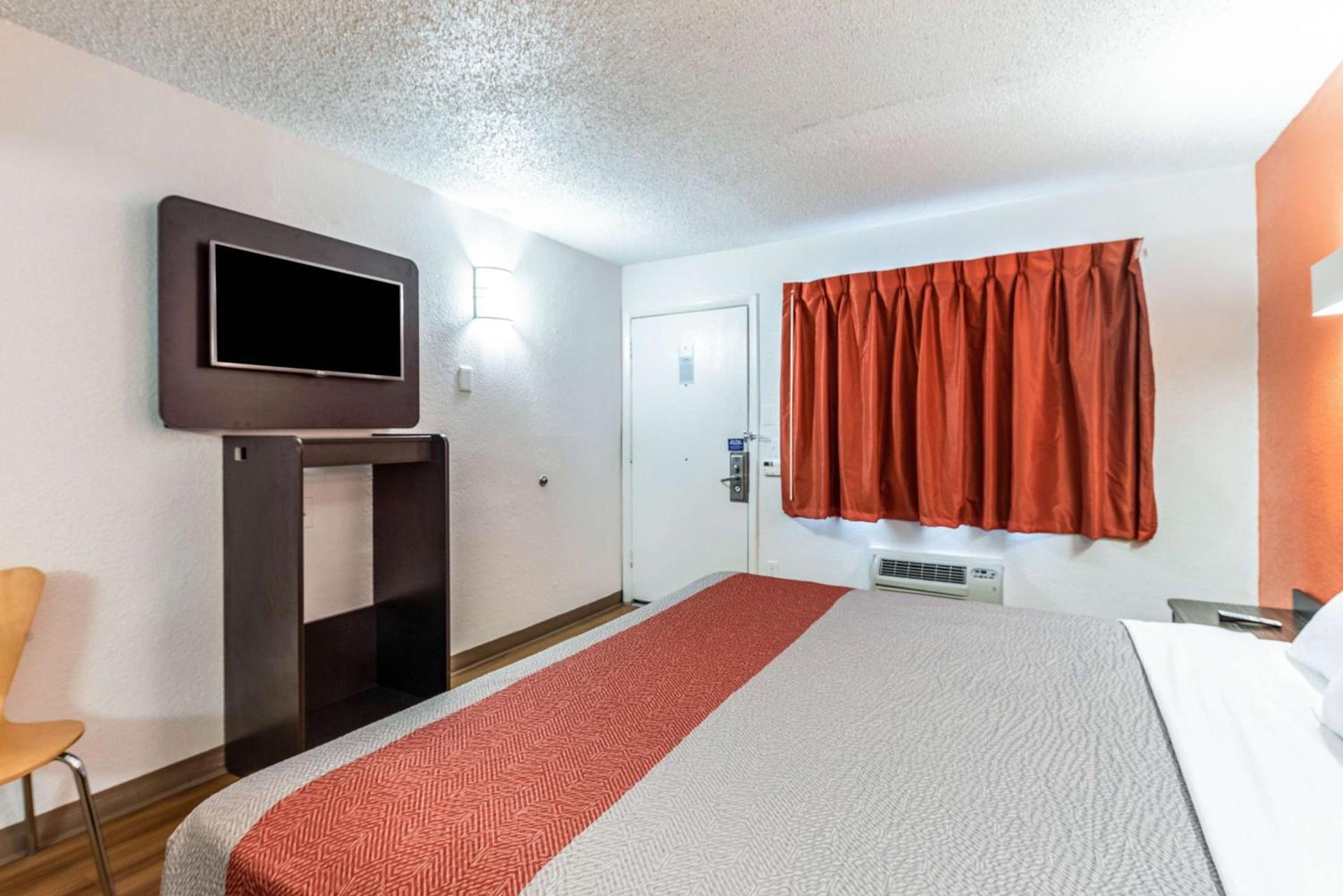 Motel 6-North Richland Hills, TX photo 16