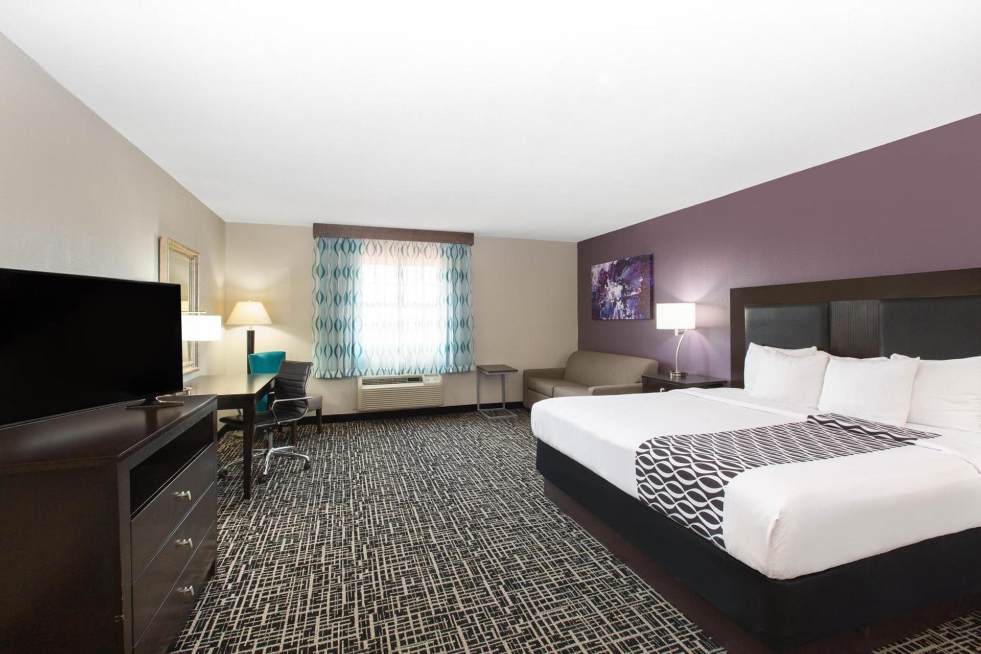 La Quinta by Wyndham Blue Springs photo 65