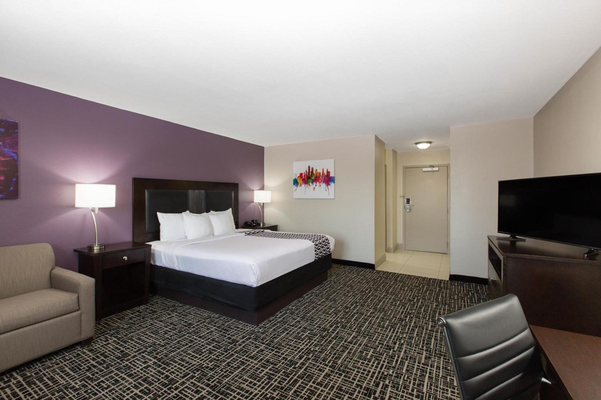 La Quinta by Wyndham Blue Springs photo 41