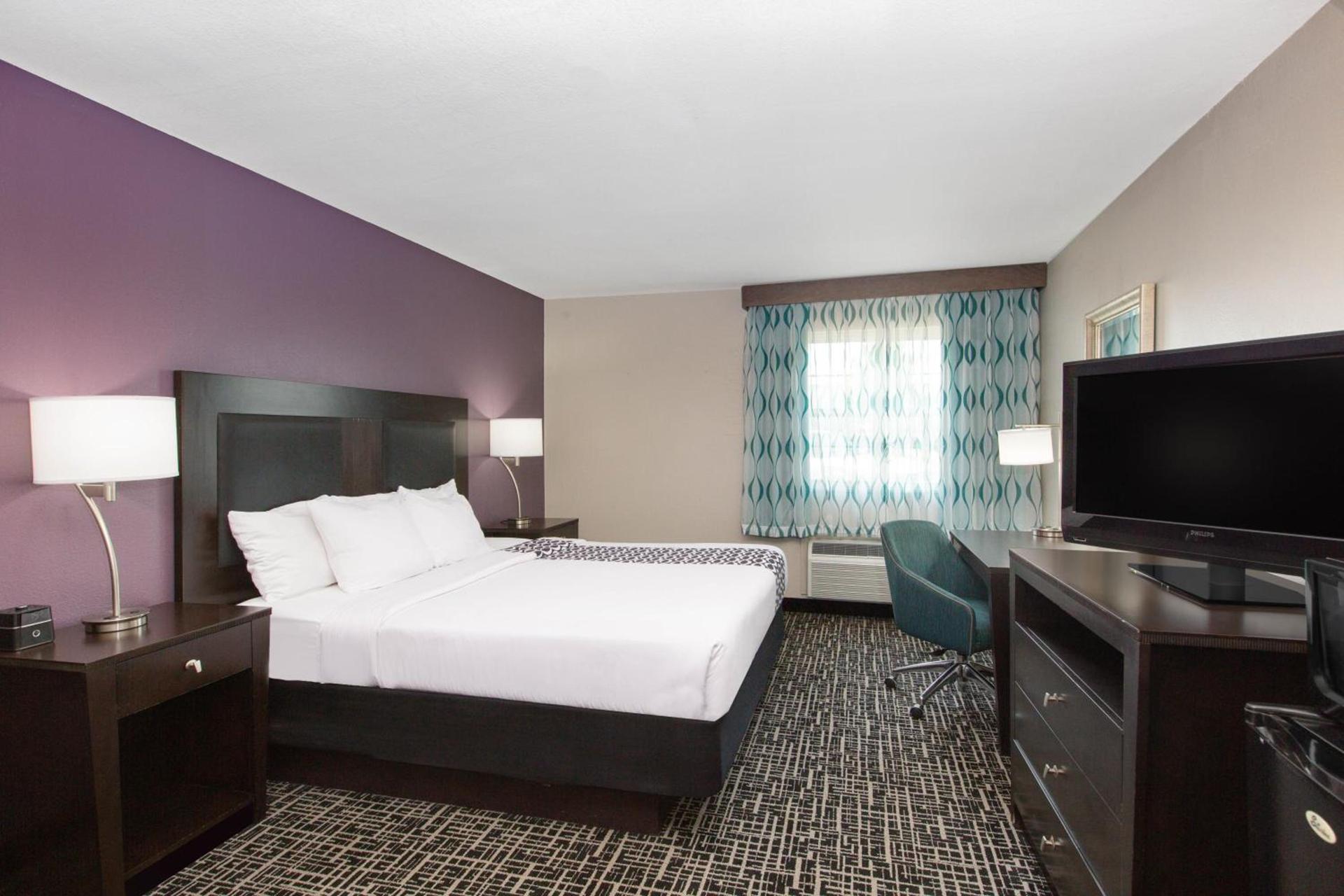 La Quinta by Wyndham Blue Springs photo 40