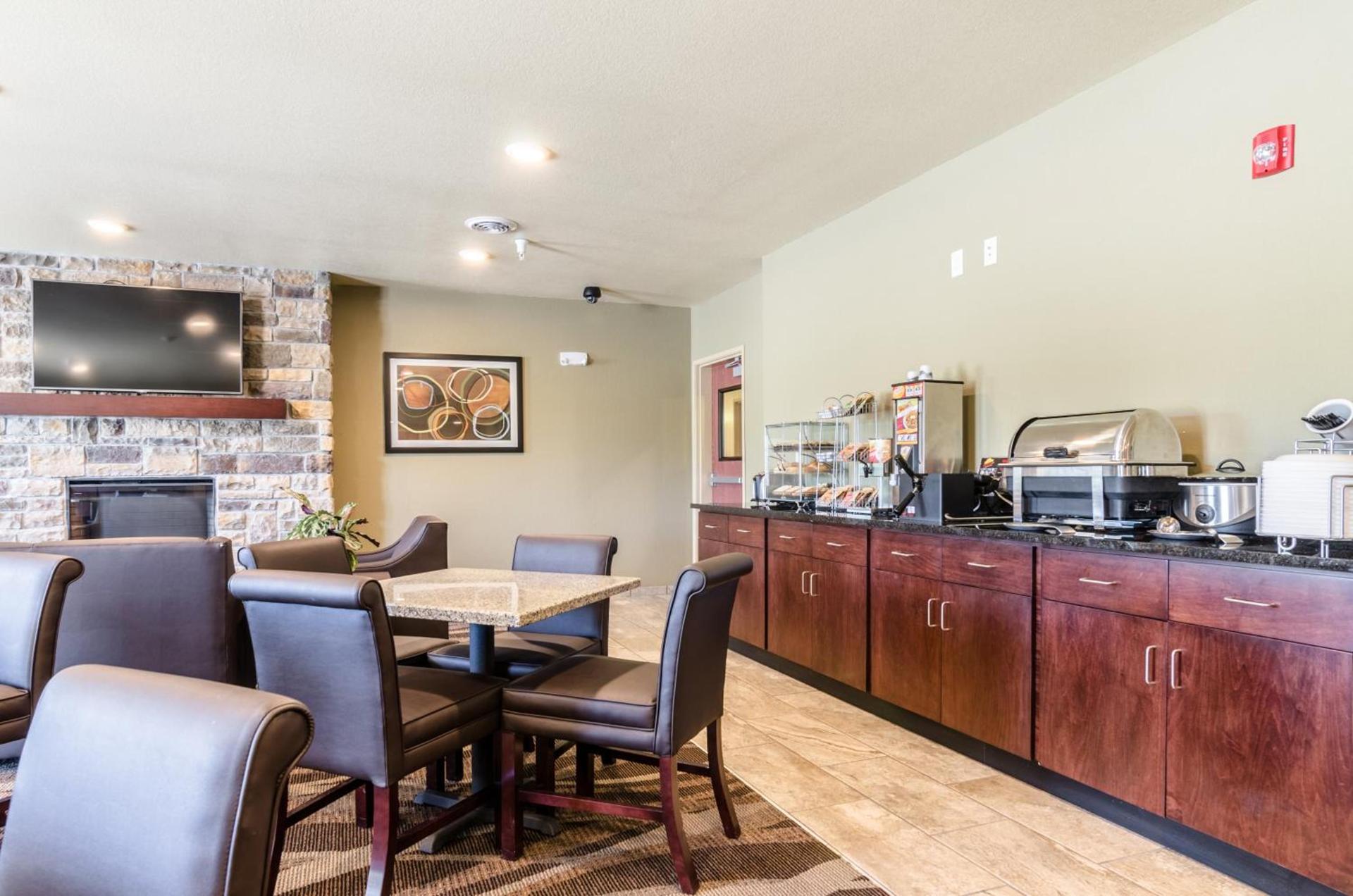 Cobblestone Inn & Suites - Ord photo 4