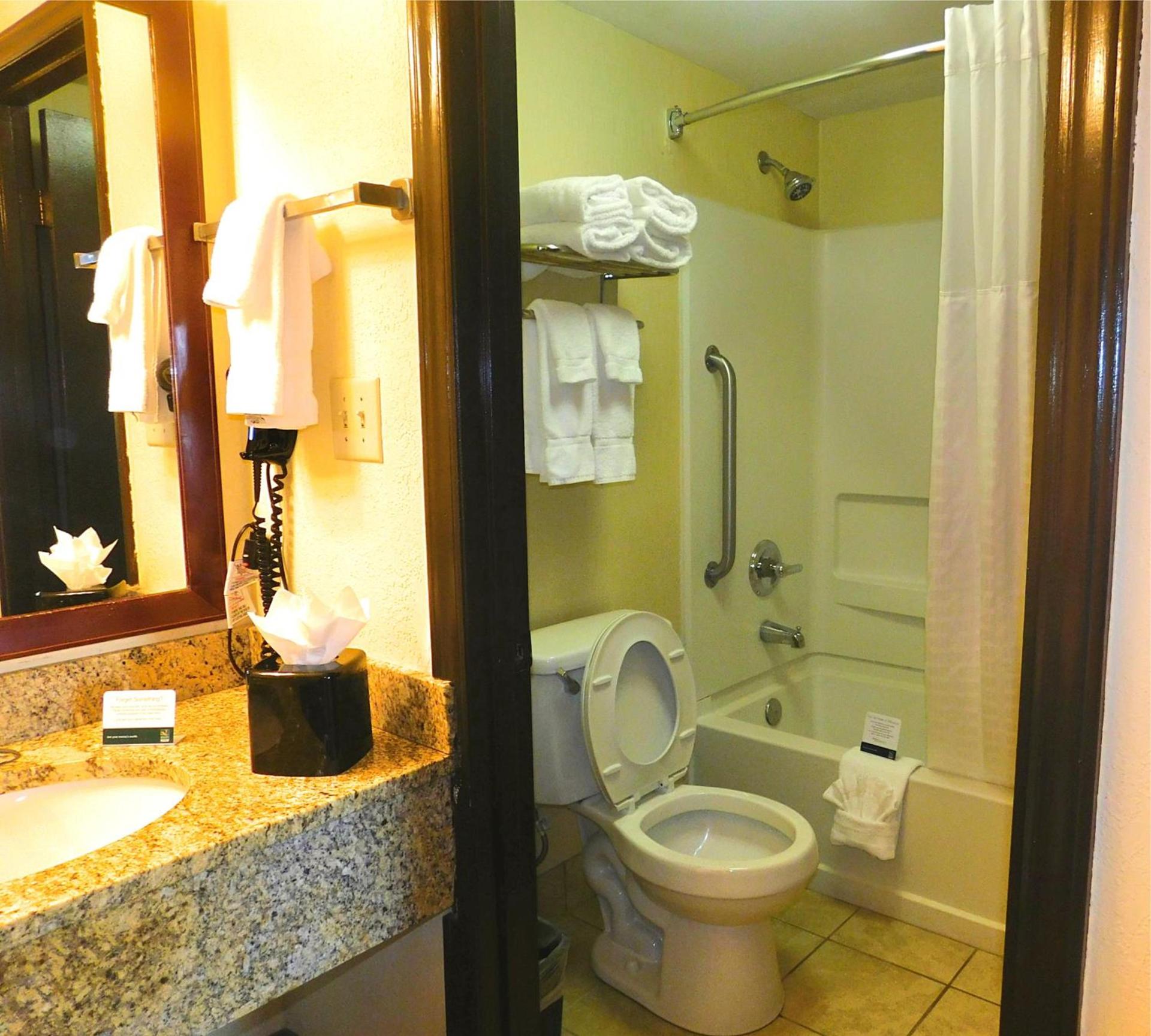 Quality Inn Jonesville I-77 photo 12