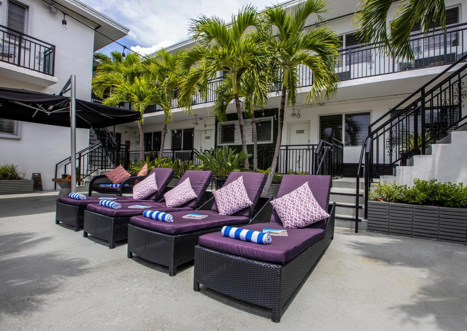 Beachside All Suites Hotel photo 25