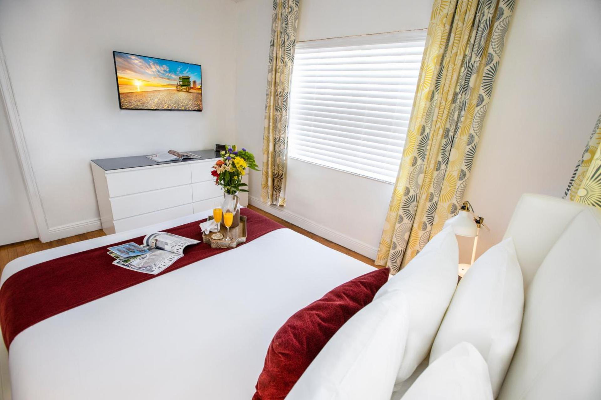 Beachside All Suites Hotel photo 19