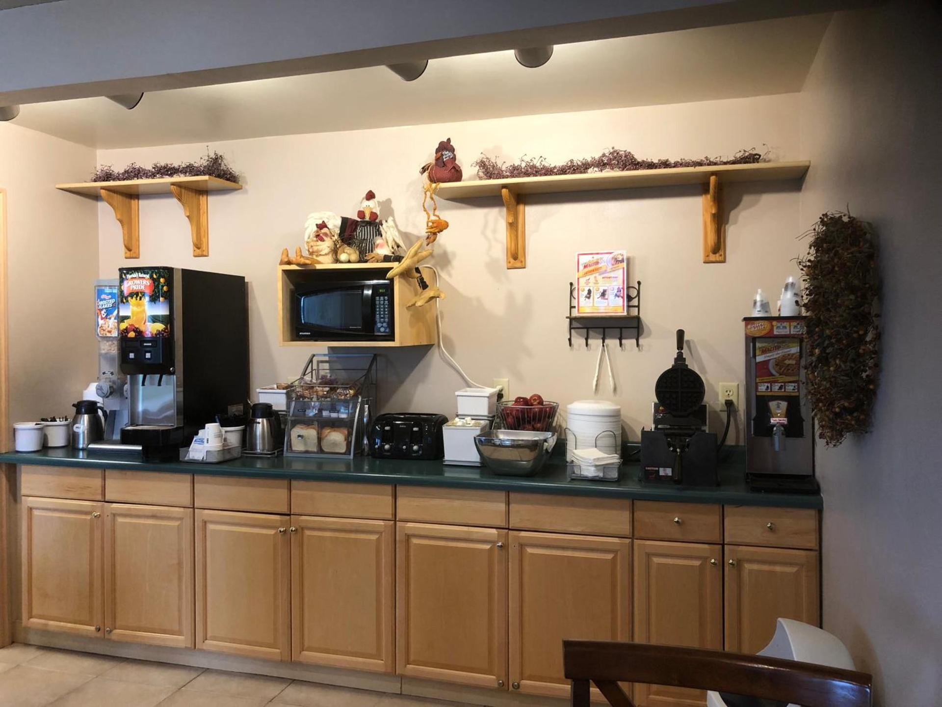 Americas Best Value Inn Onawa photo 19