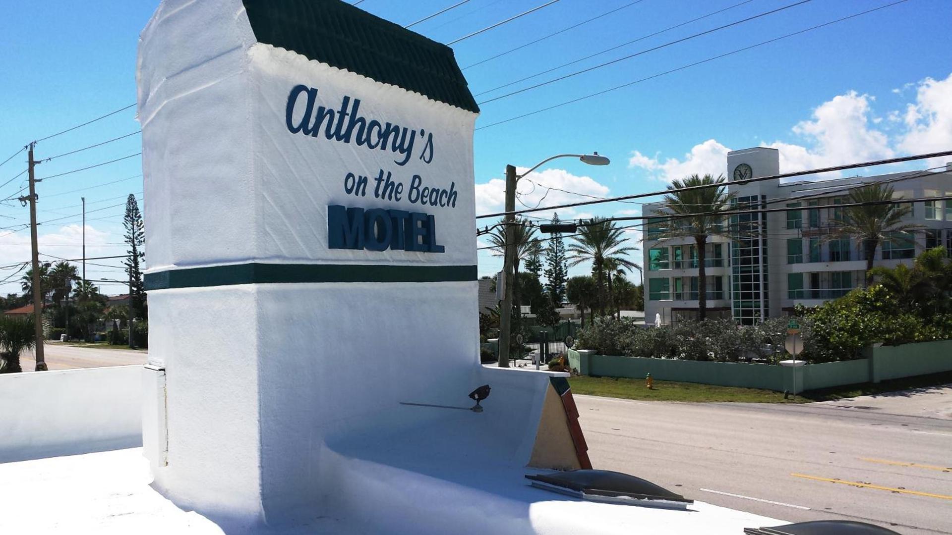 Anthony's on the Beach photo 16
