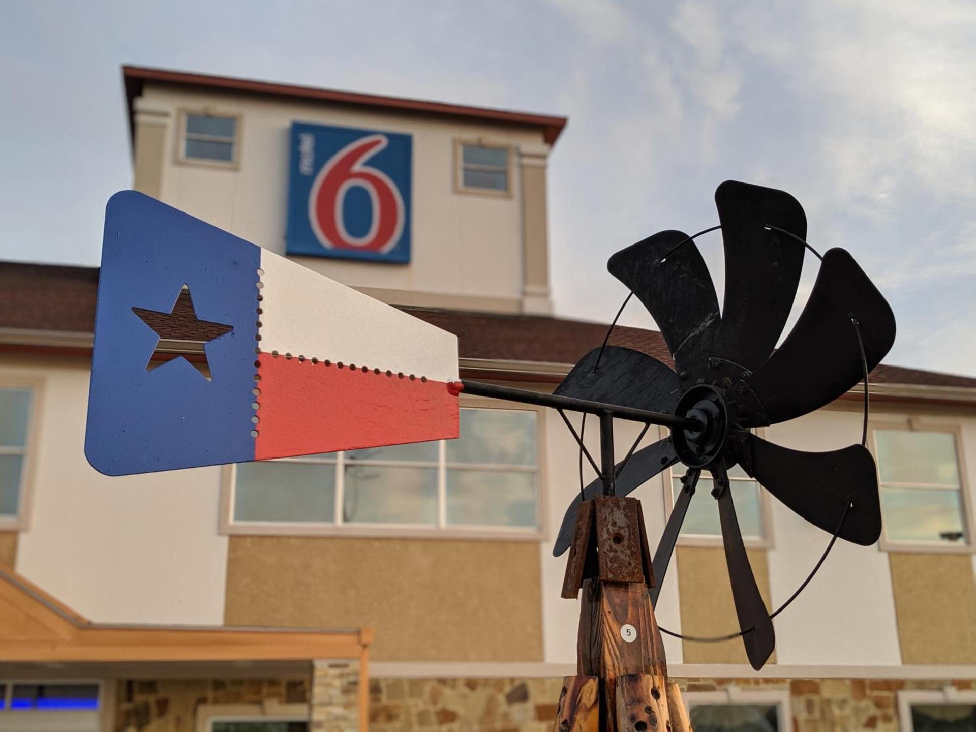 Motel 6-Houston, TX - North photo 35