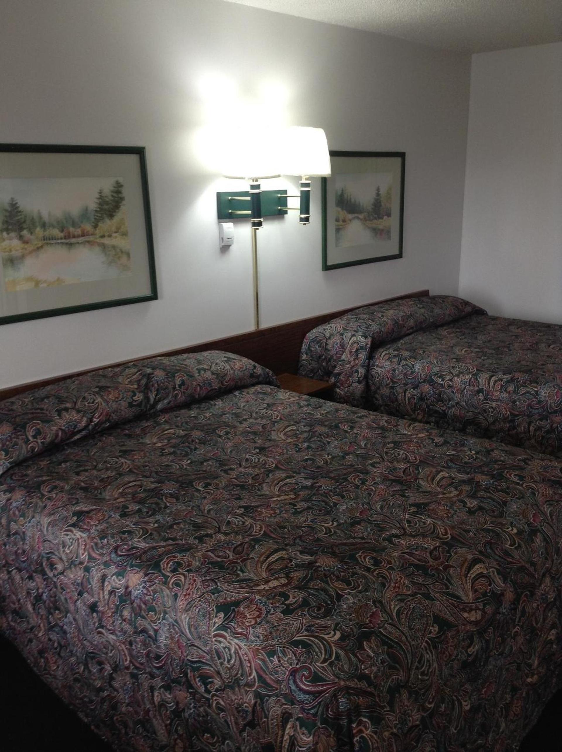 Plaza Inn photo 16