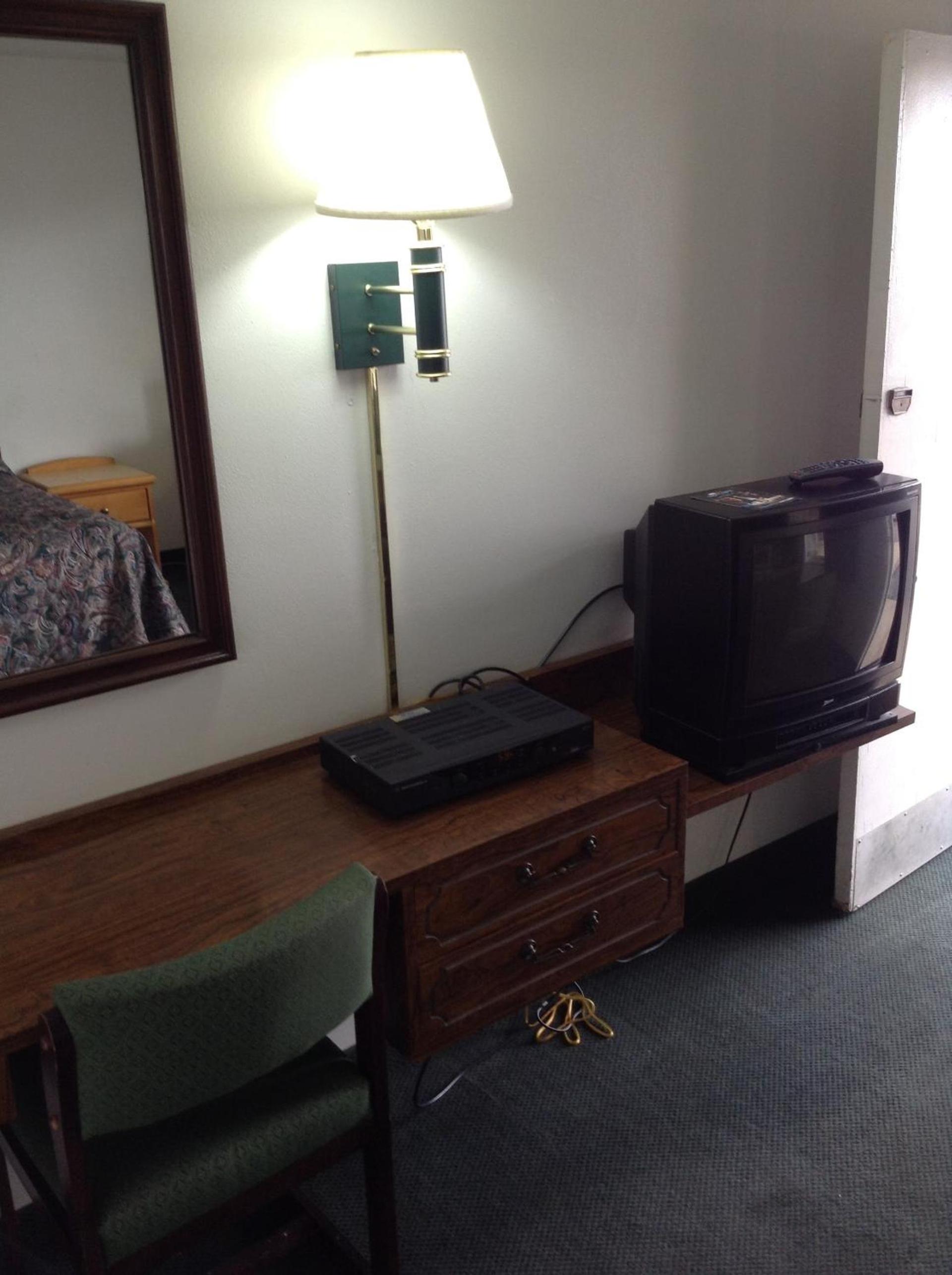 Plaza Inn photo 29