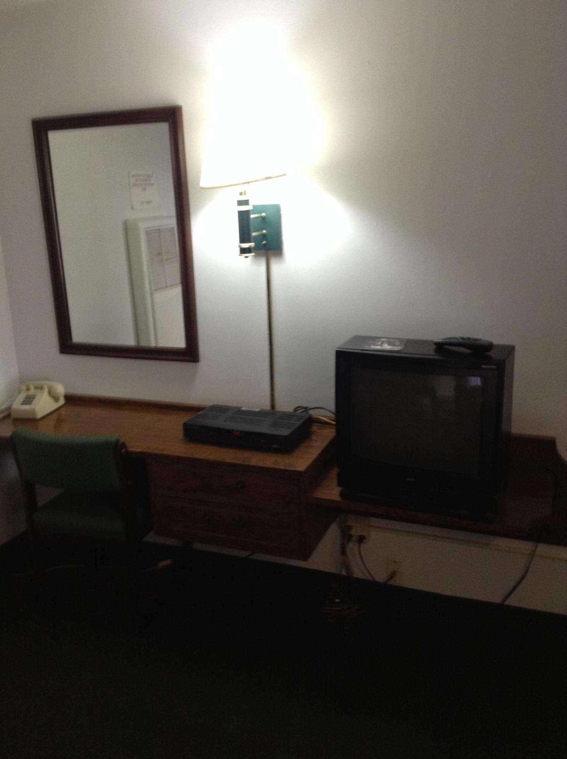 Plaza Inn photo 31
