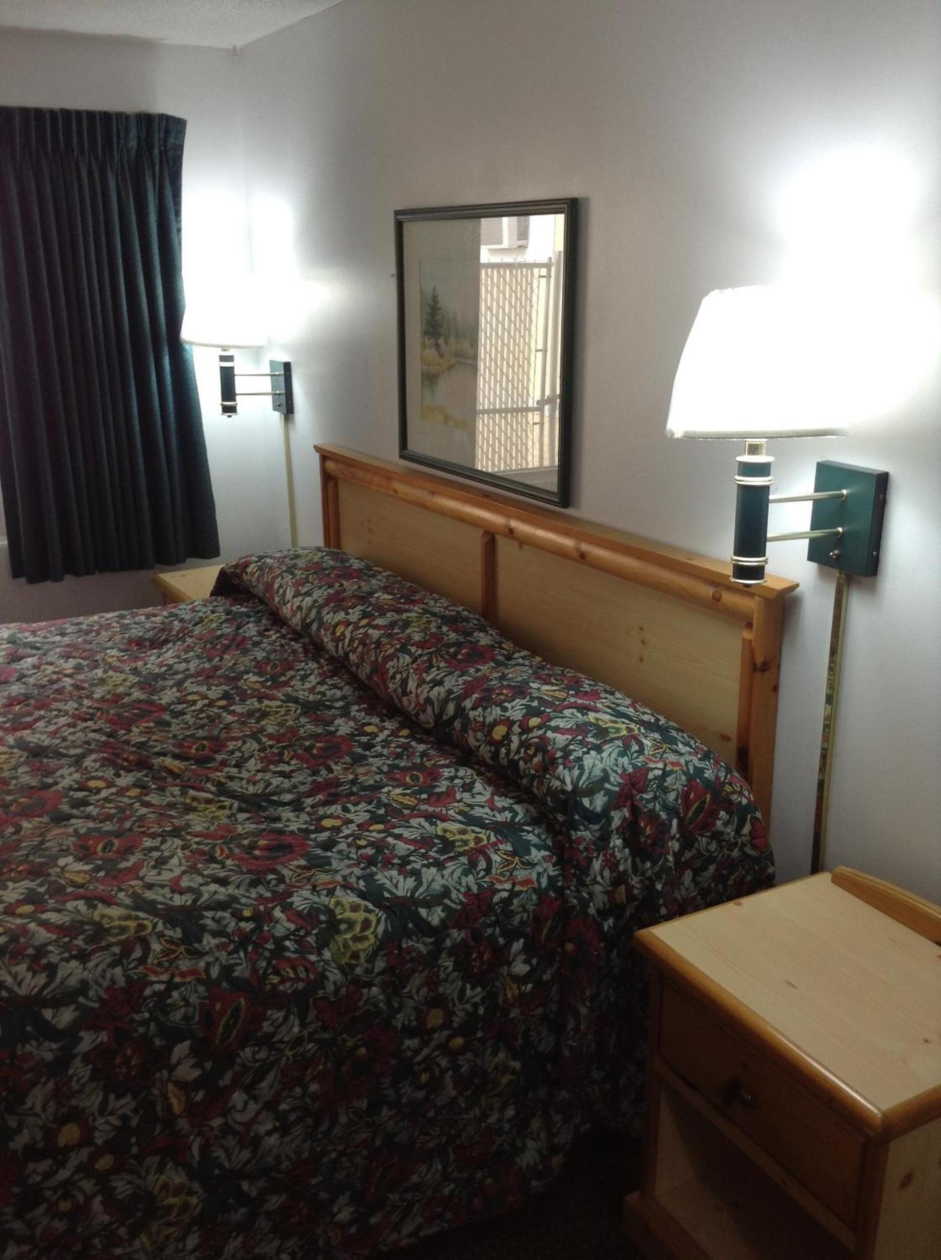 Plaza Inn photo 33