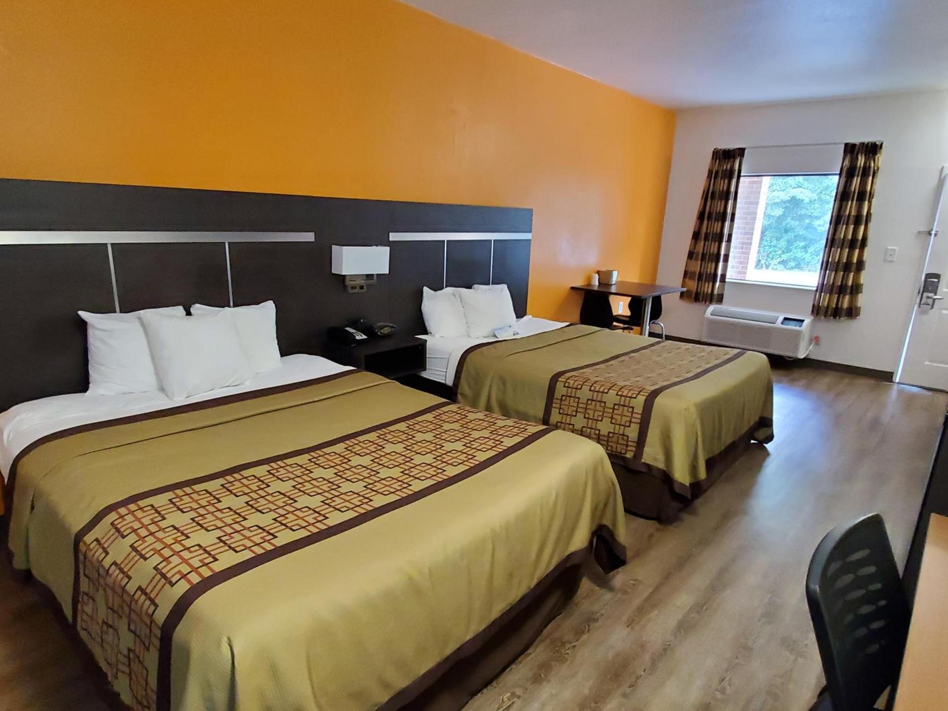 Days Inn by Wyndham Lexington photo 13