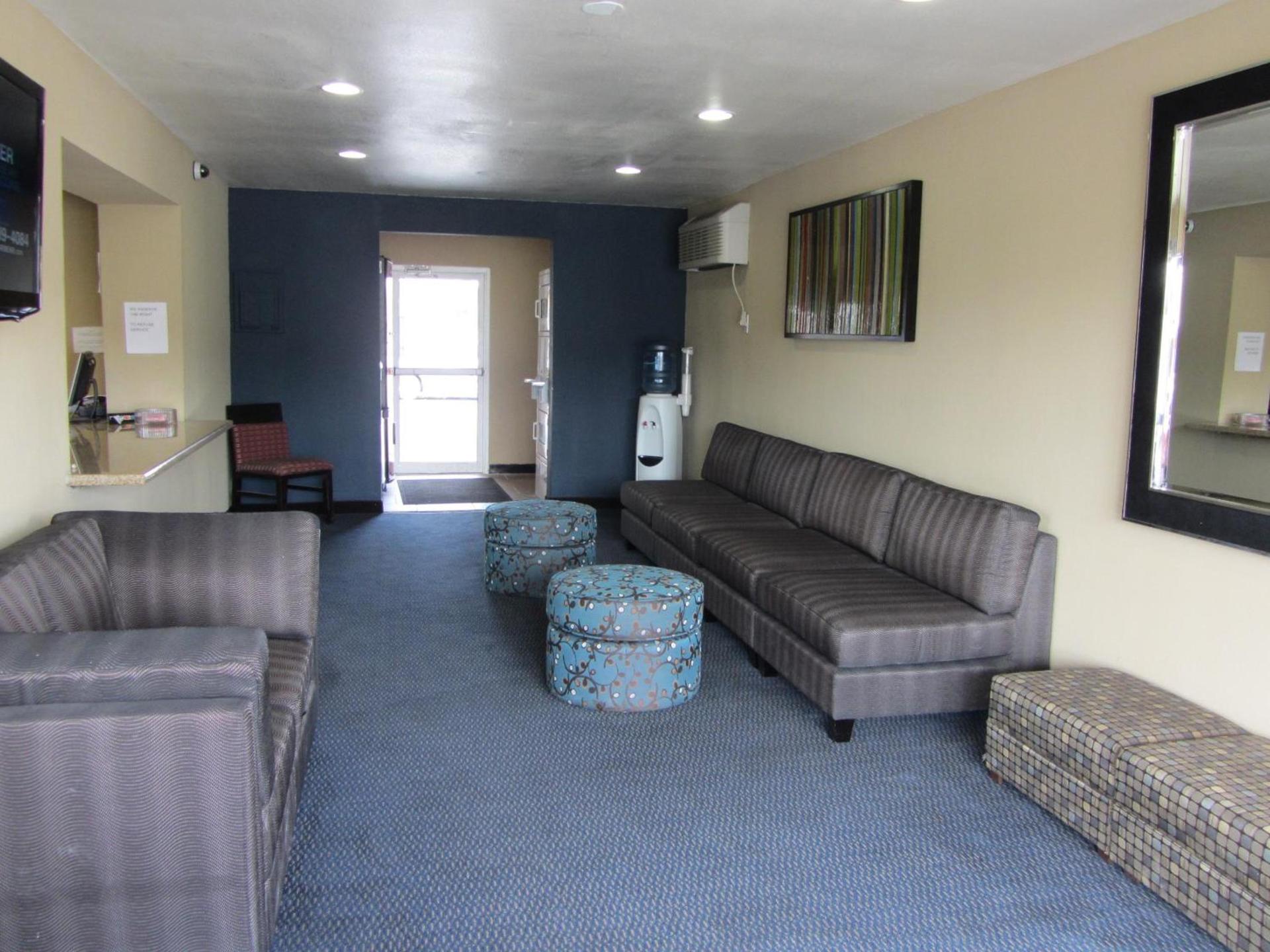 Howard Johnson by Wyndham Odessa TX photo 11
