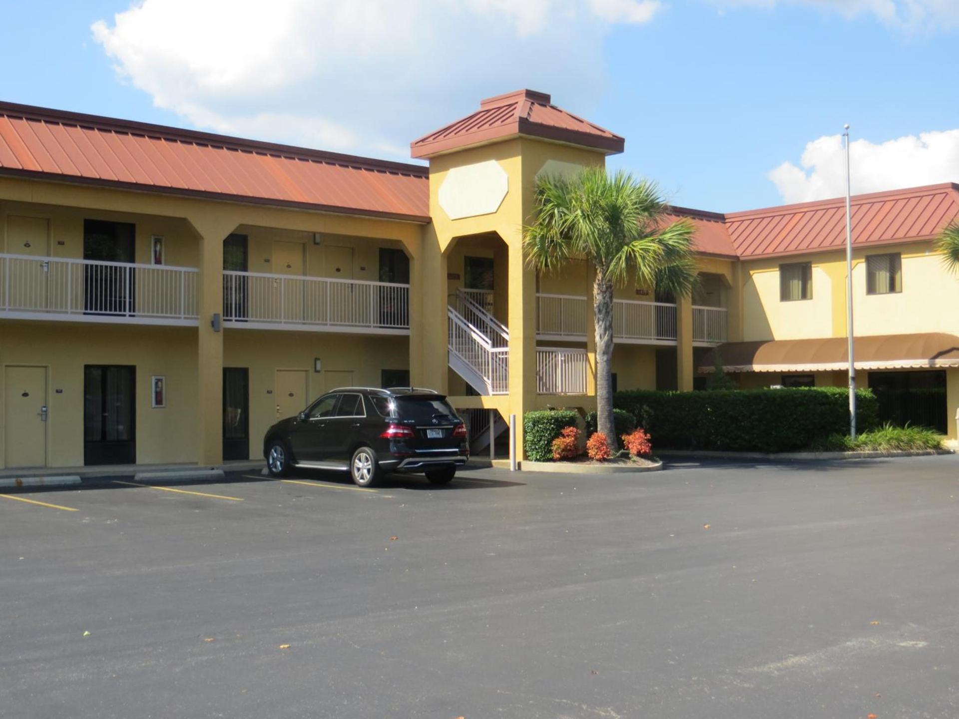 Fairview Inn & Suites Mobile photo 3