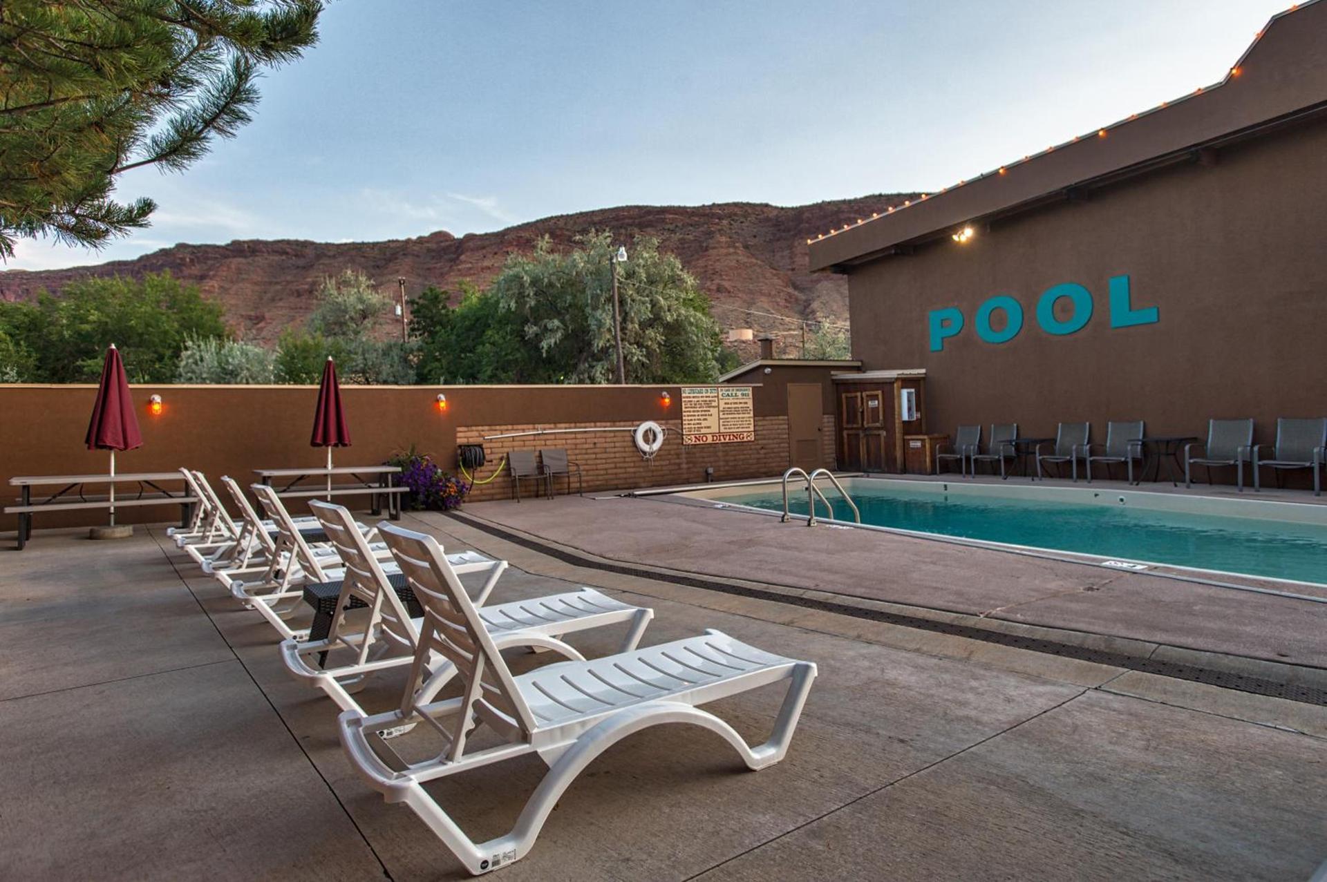 Big Horn Lodge photo 11