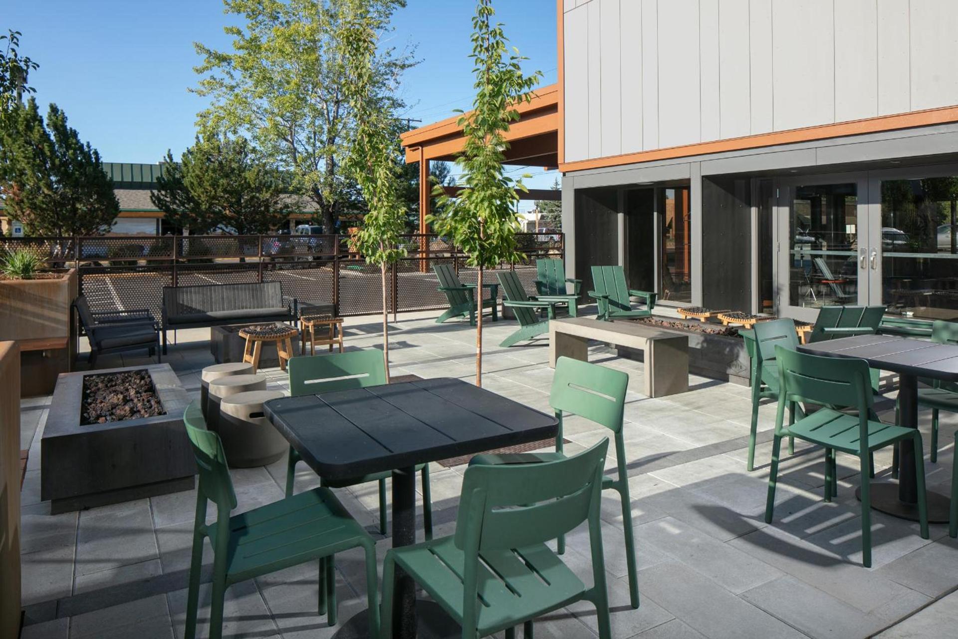 Waypoint Hotel photo 26
