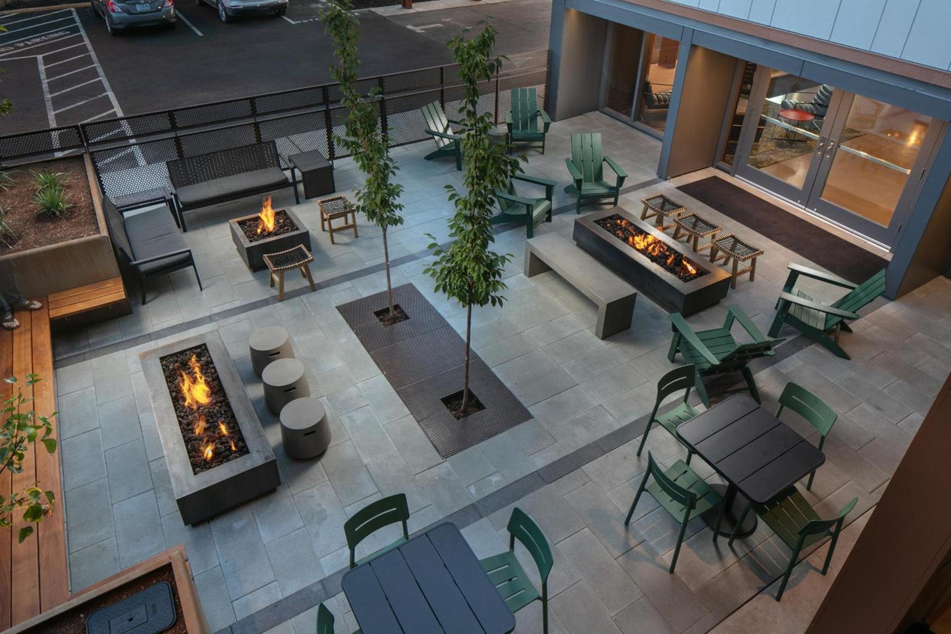 Waypoint Hotel photo 25
