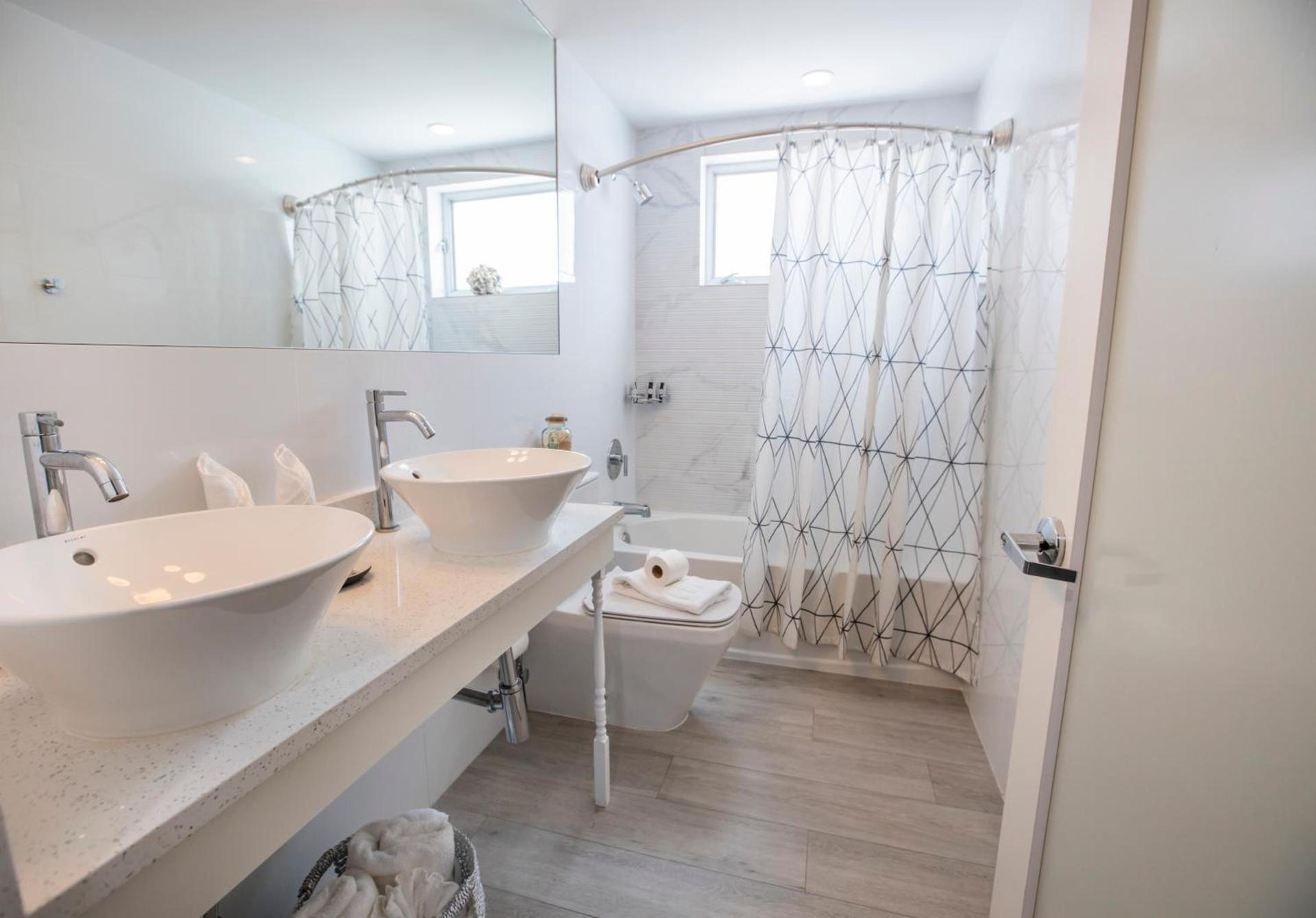 Waterside Hotel and Suites photo 10