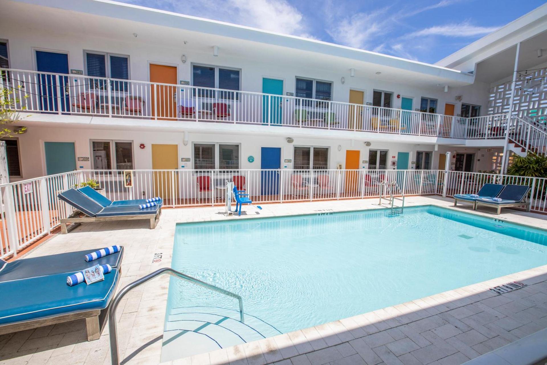 Waterside Hotel and Suites photo 2