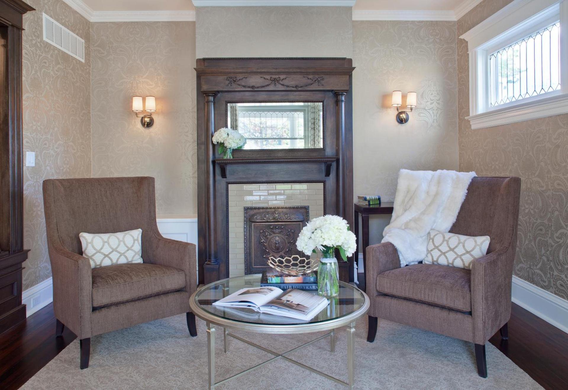 Edwards House photo 3