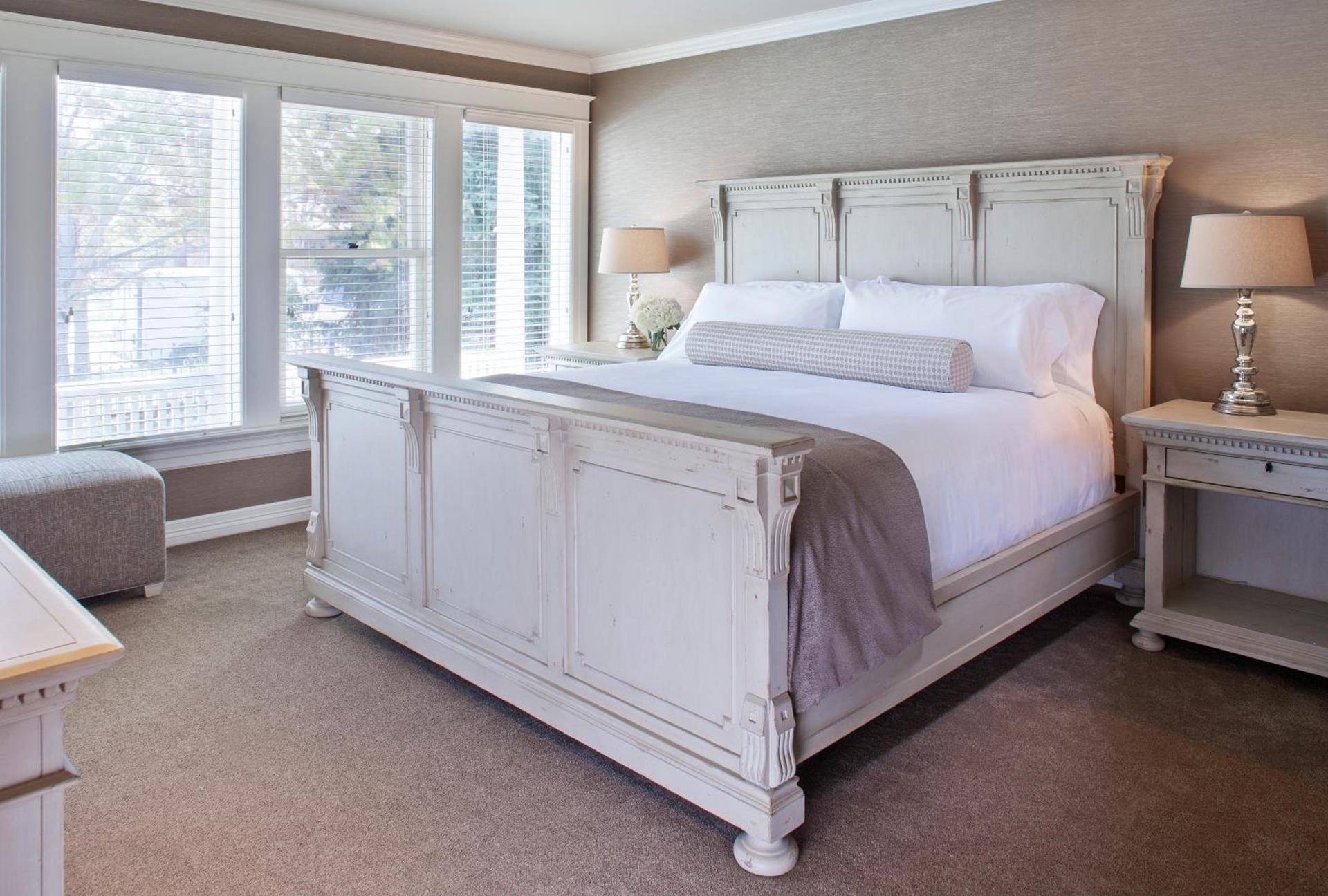 Edwards House photo 8