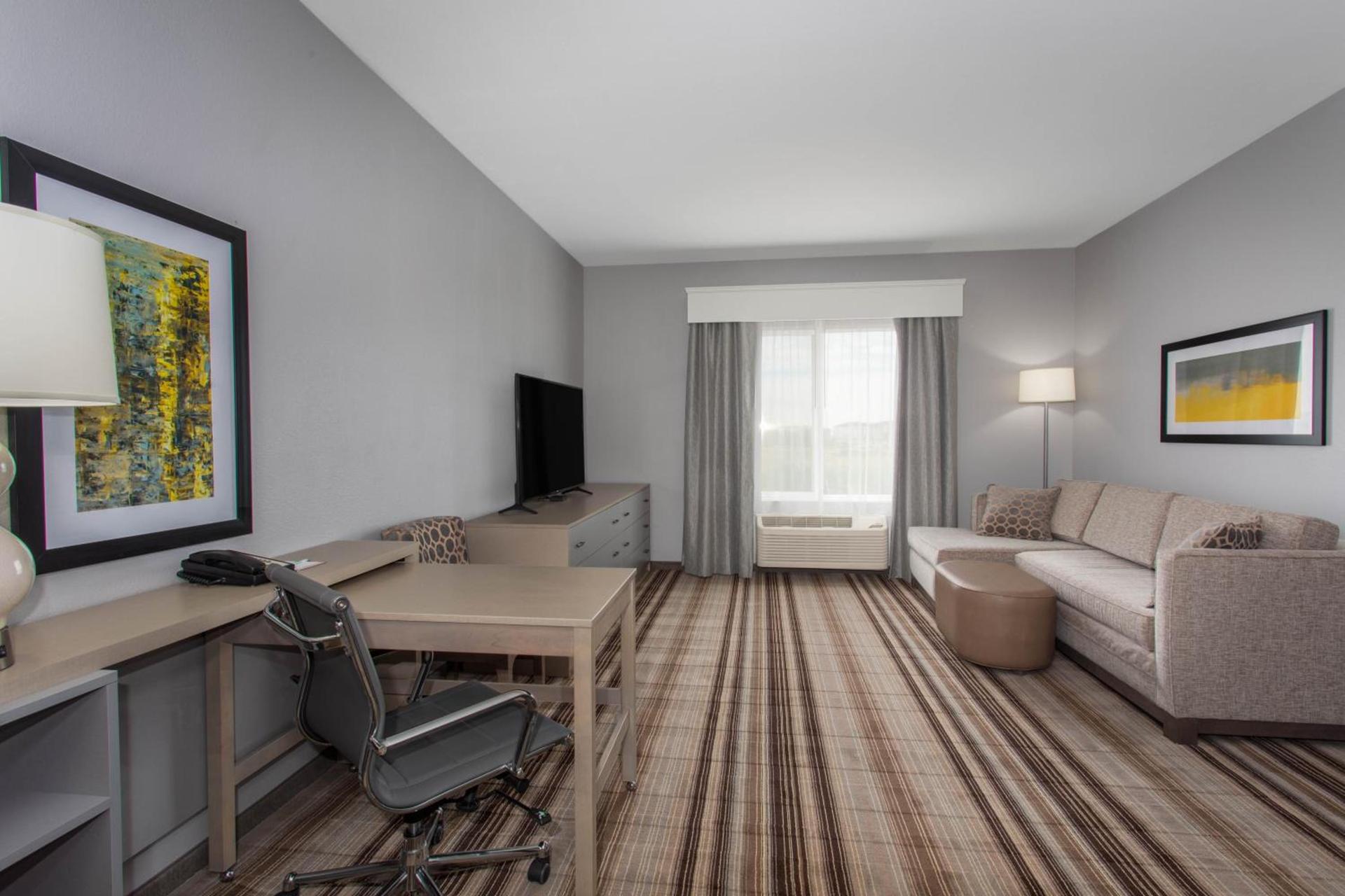 Hawthorn Extended Stay by Wyndham Loveland photo 44