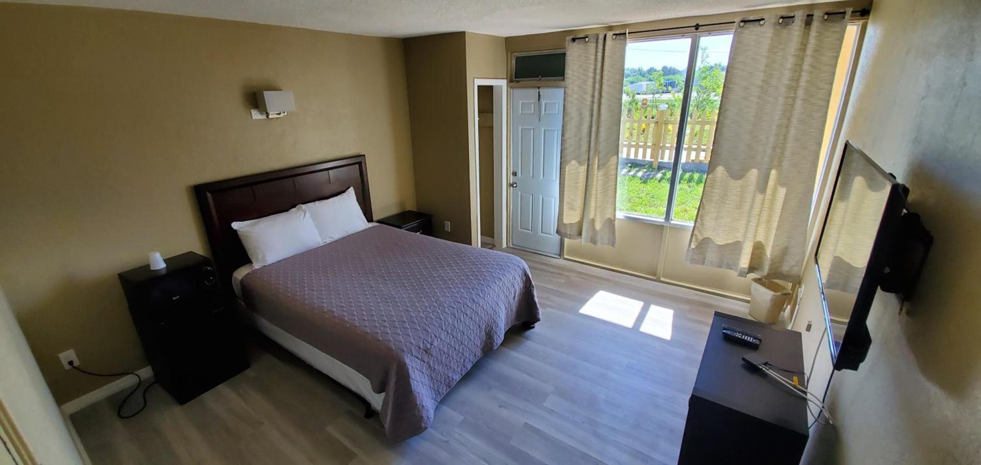 Travel Inn Fort Pierce photo 18