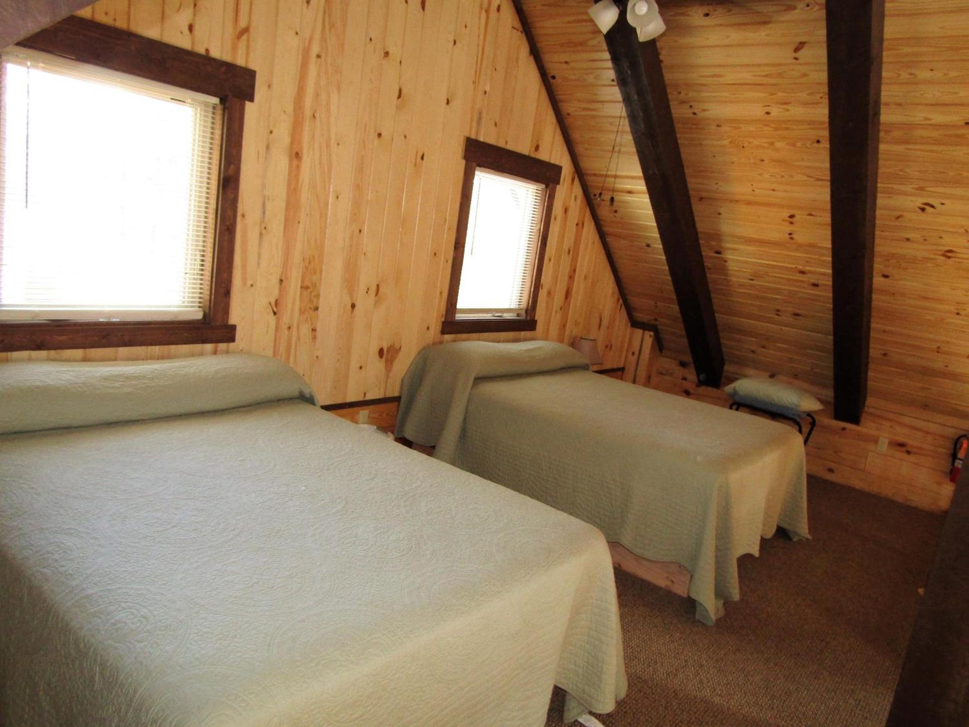 Freedom Ridge Cabins photo 42