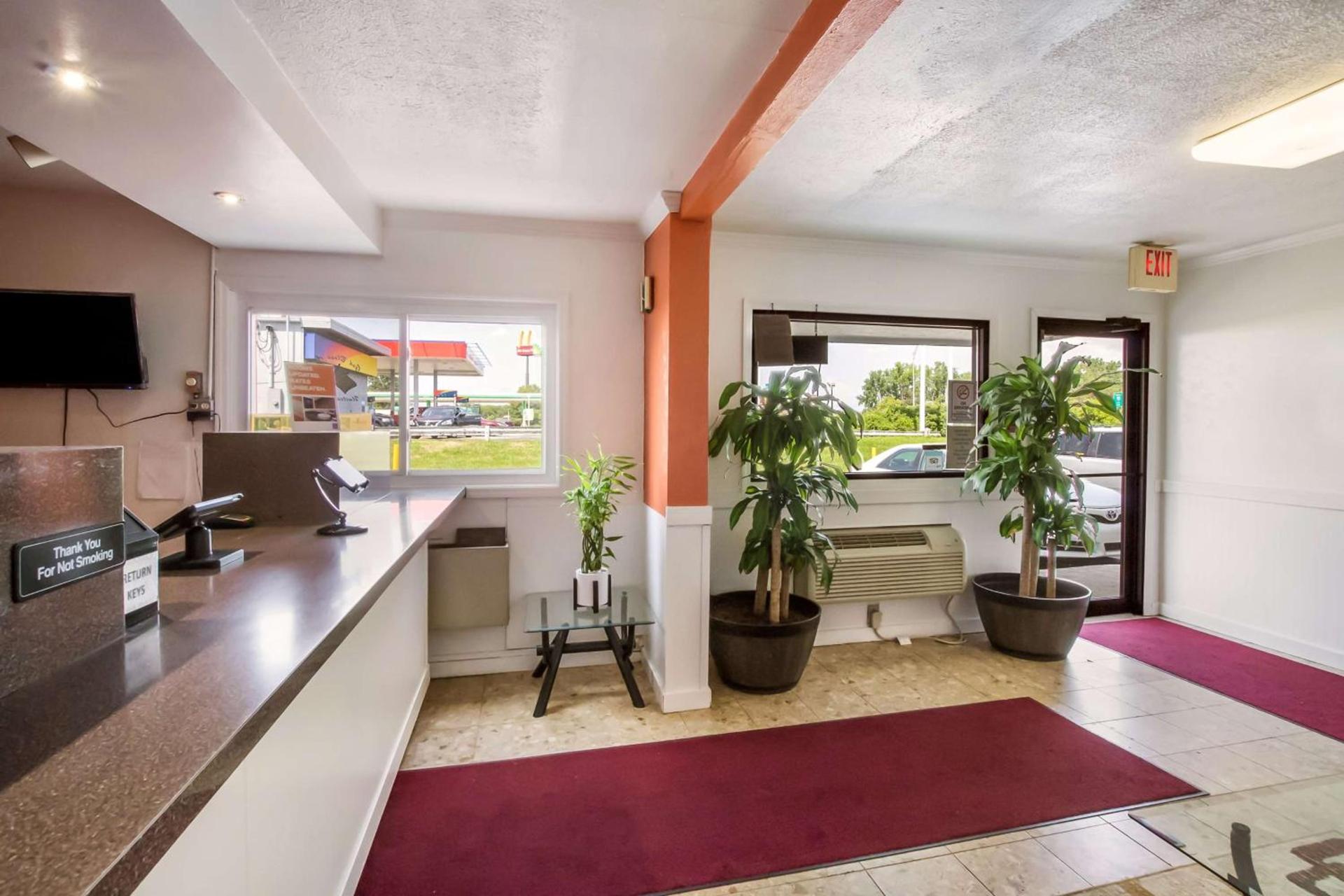 Motel 6-Rossford, OH photo 19