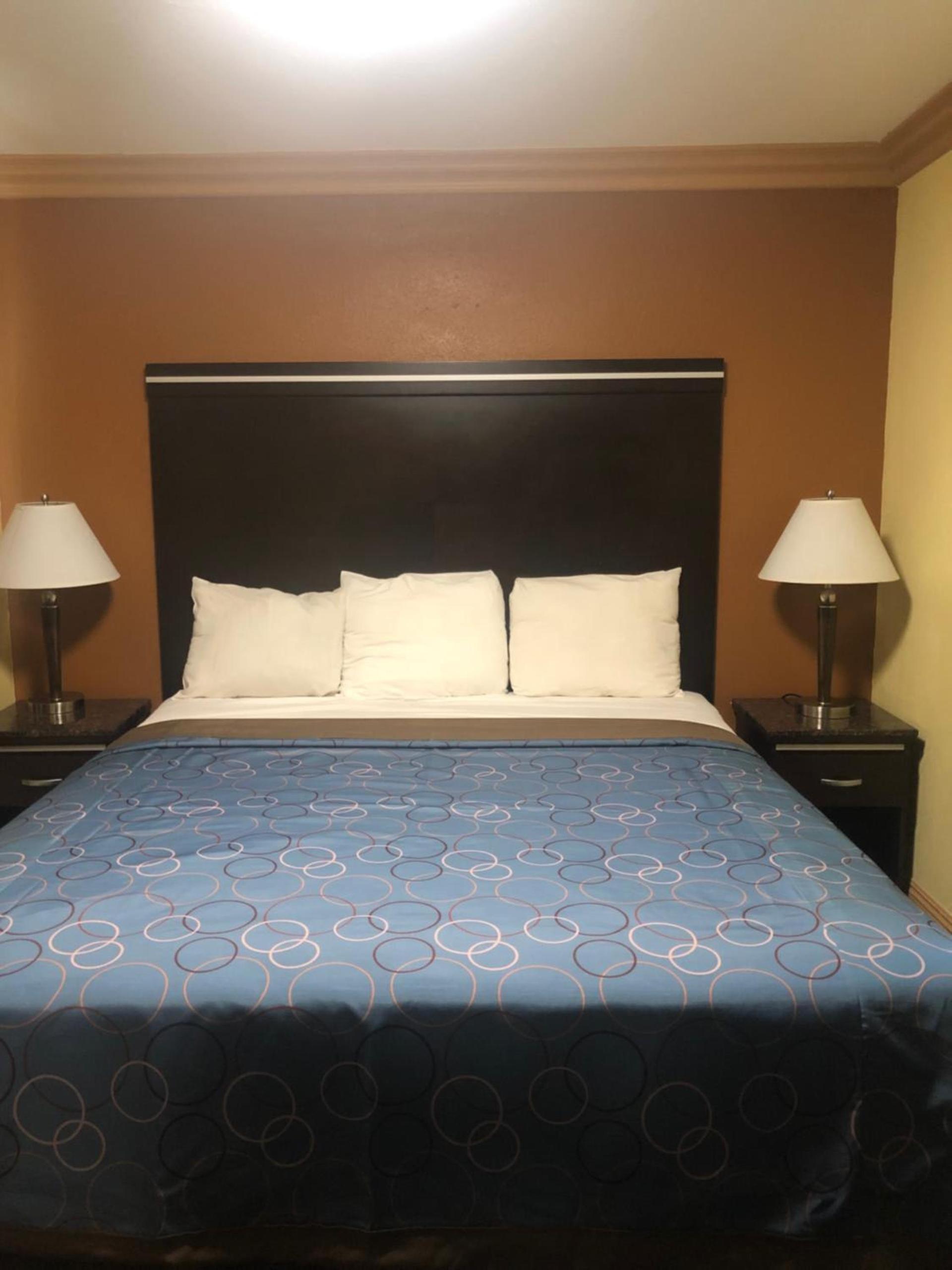 Glendora Motel photo 16
